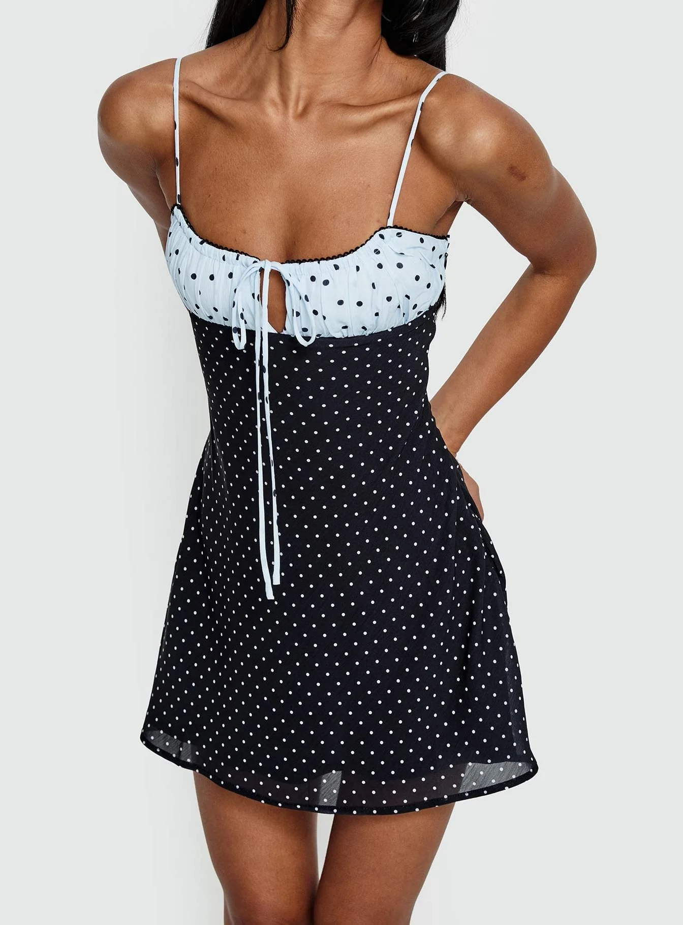 Rylann Contrast Tie Detail Mini Dress Navy / Blue Polka