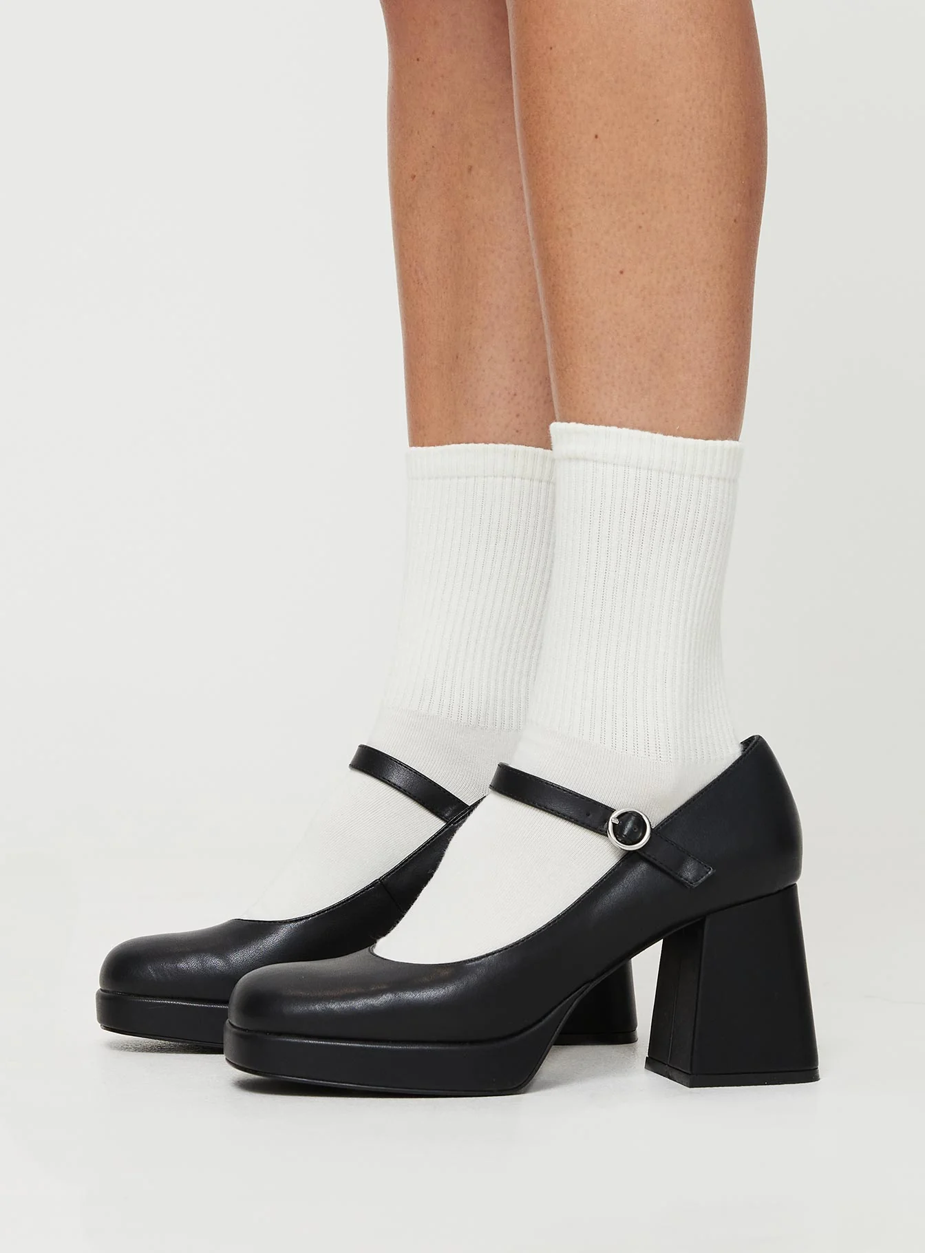 Tyssen Heels Black
