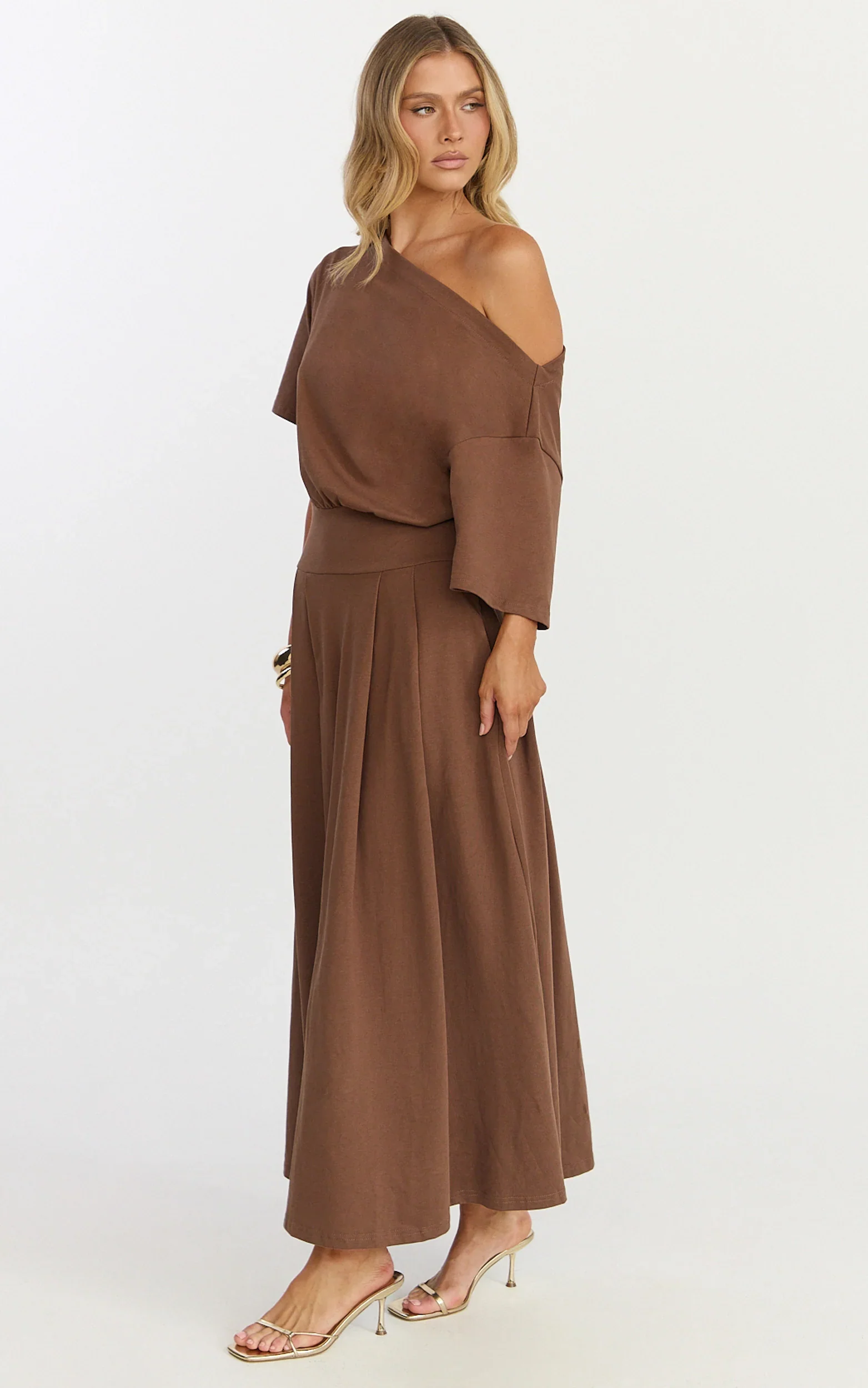 Tami Midi Dress - Off Shoulder Dress in Chocolate