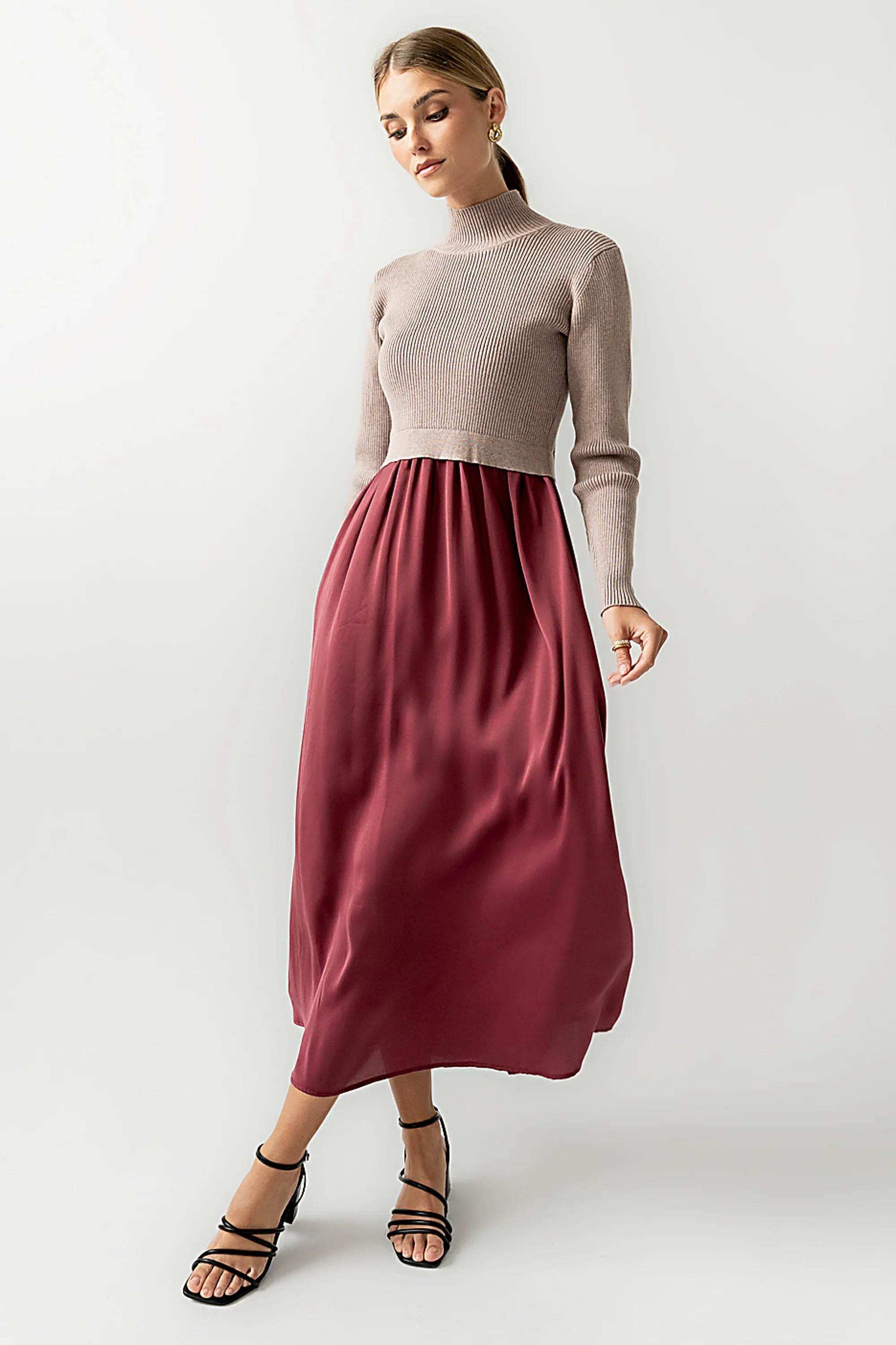 Zeda Midi Dress in Wine