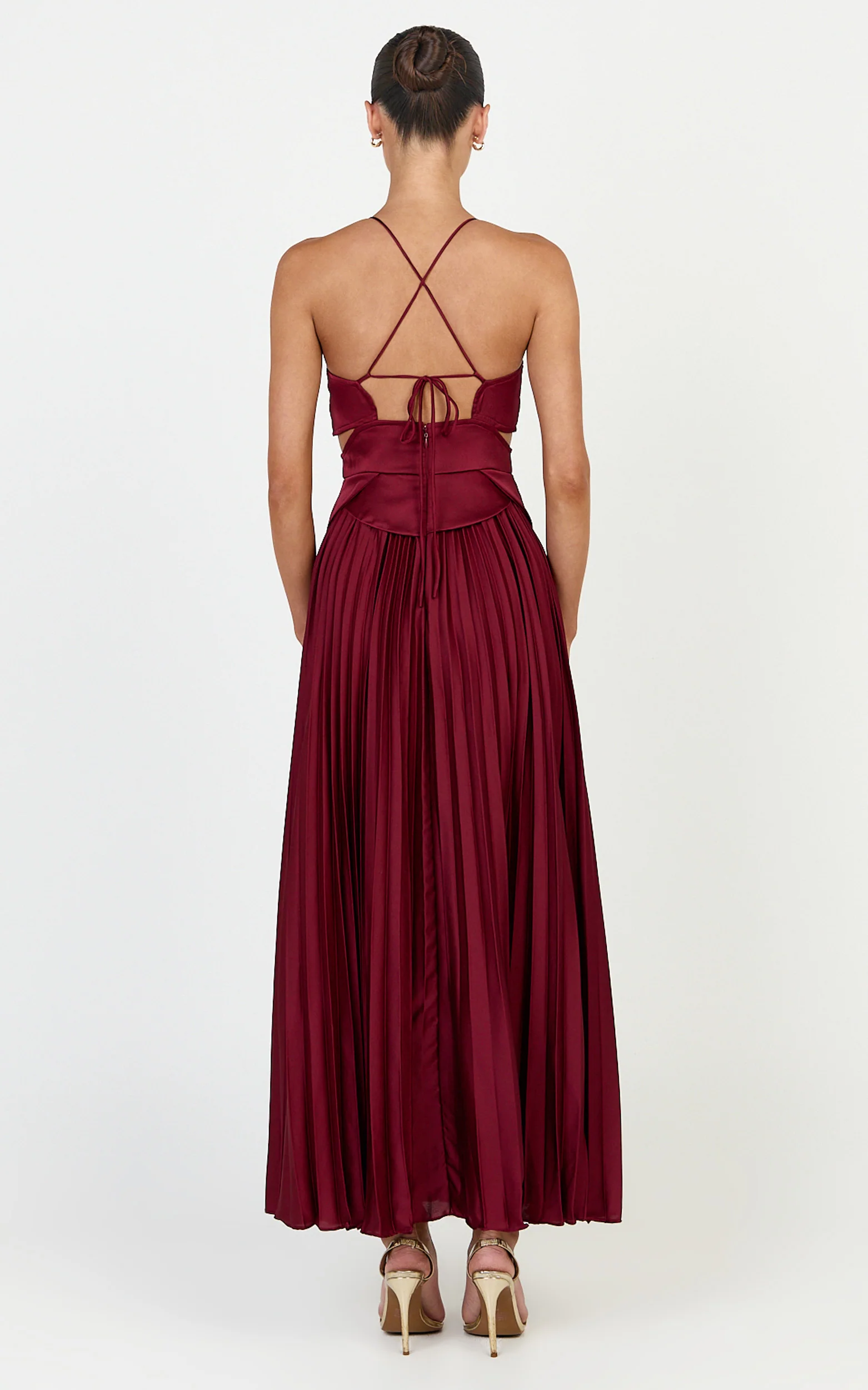 Shay Maxi Dress - Sweetheart Cut Out Pleated Dress in Wine