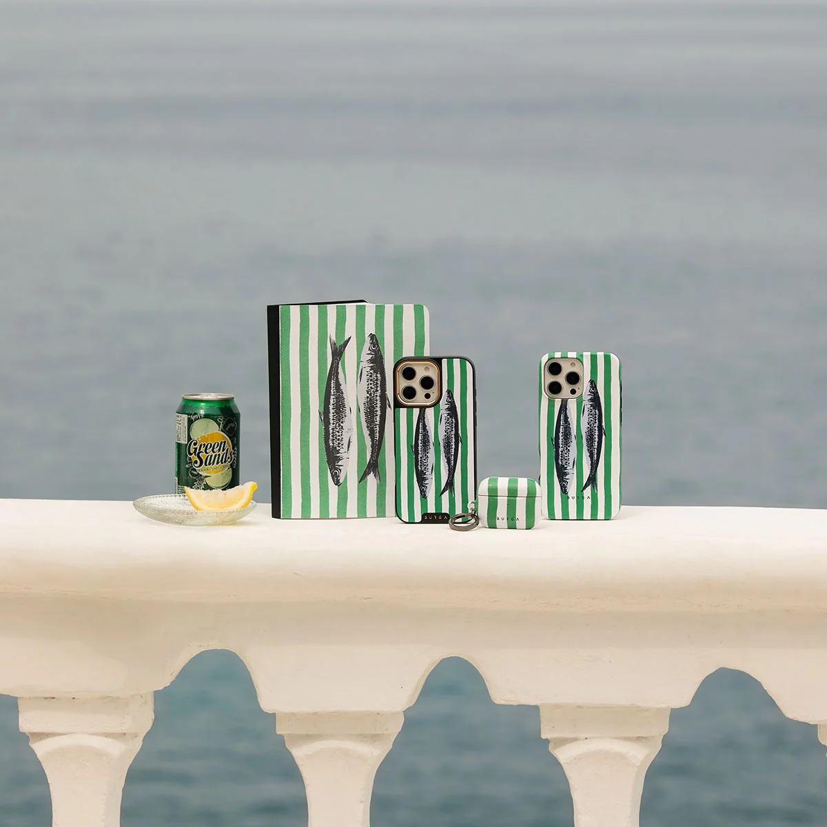 Sardinhas - iPhone 11 Pro Max ケース