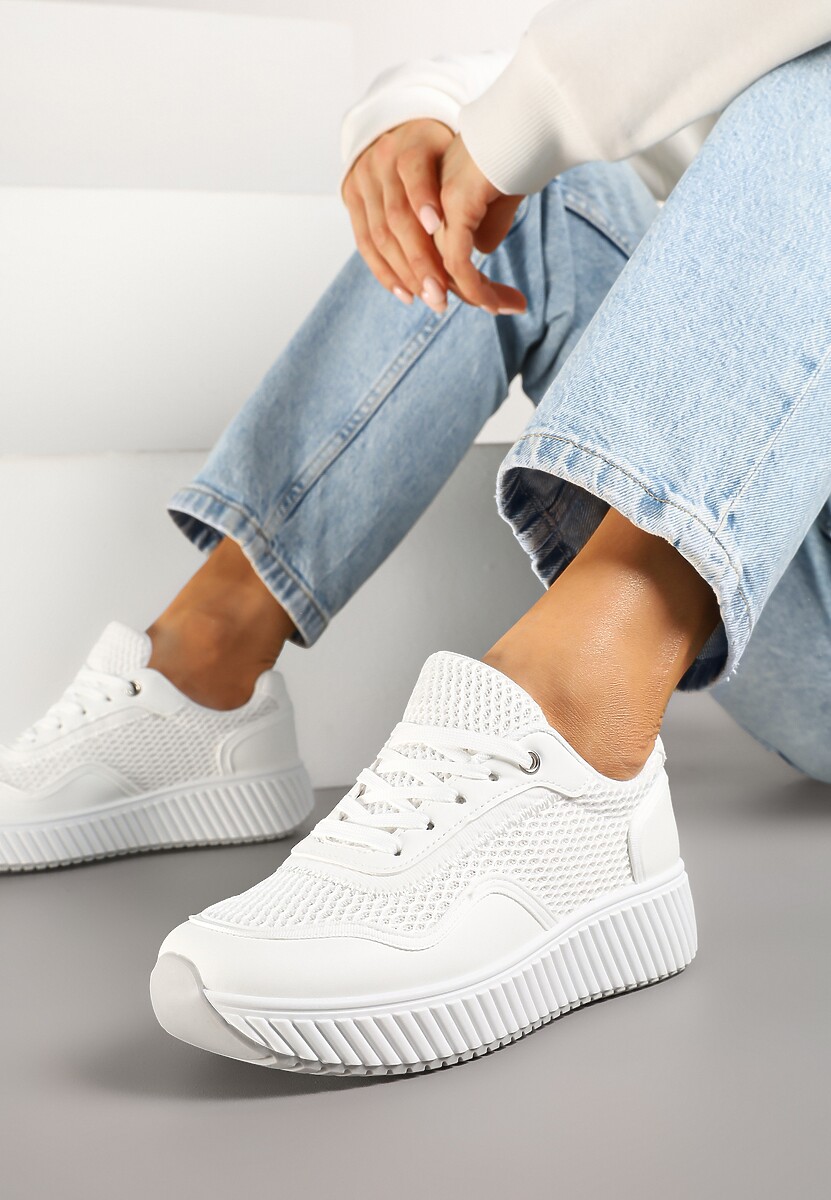 Beżowo-Białe Sneakersy na Tłoczonej Platformie Wilaria