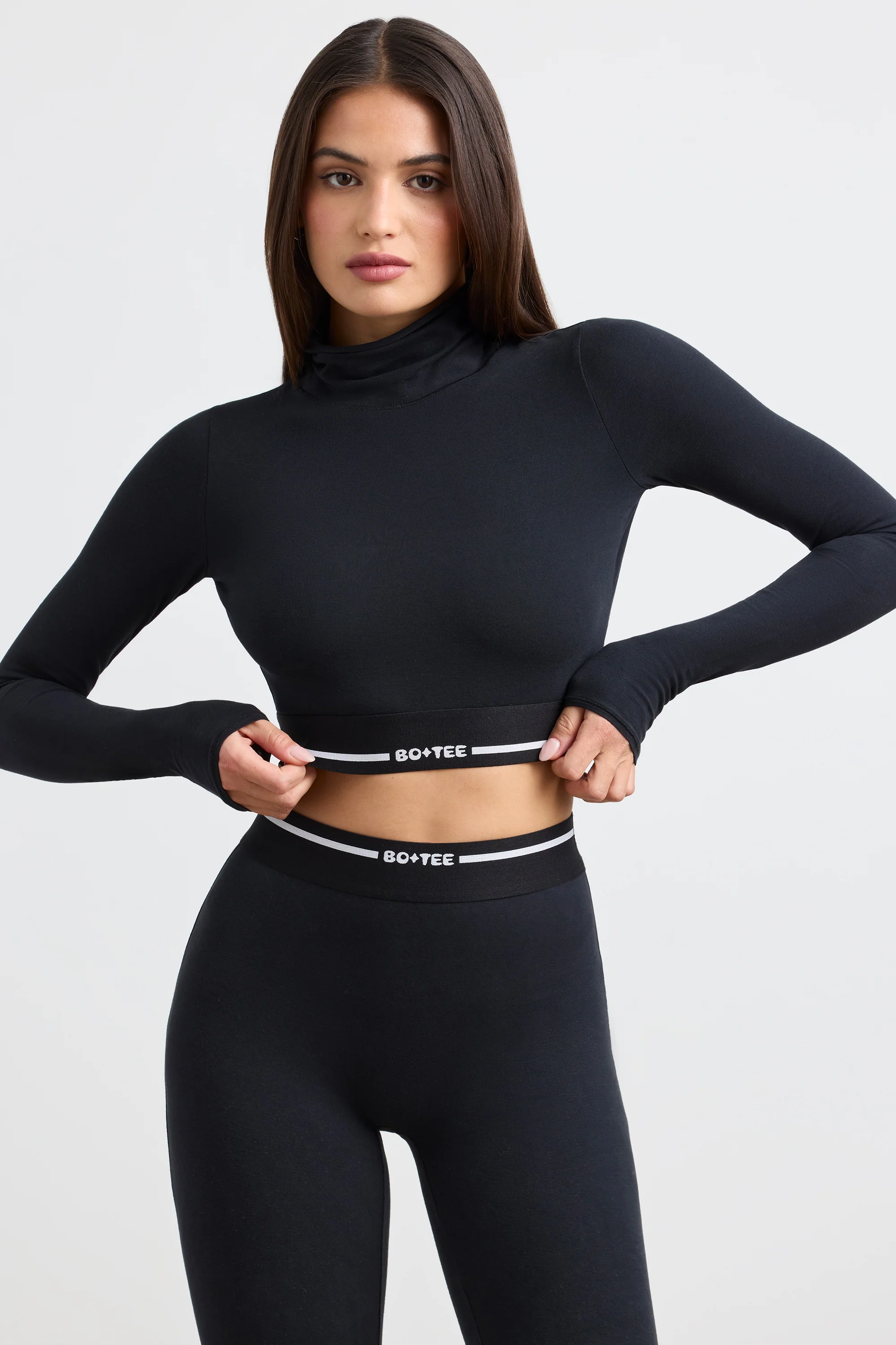 Backless Turtleneck Long-Sleeve Crop Top in Black