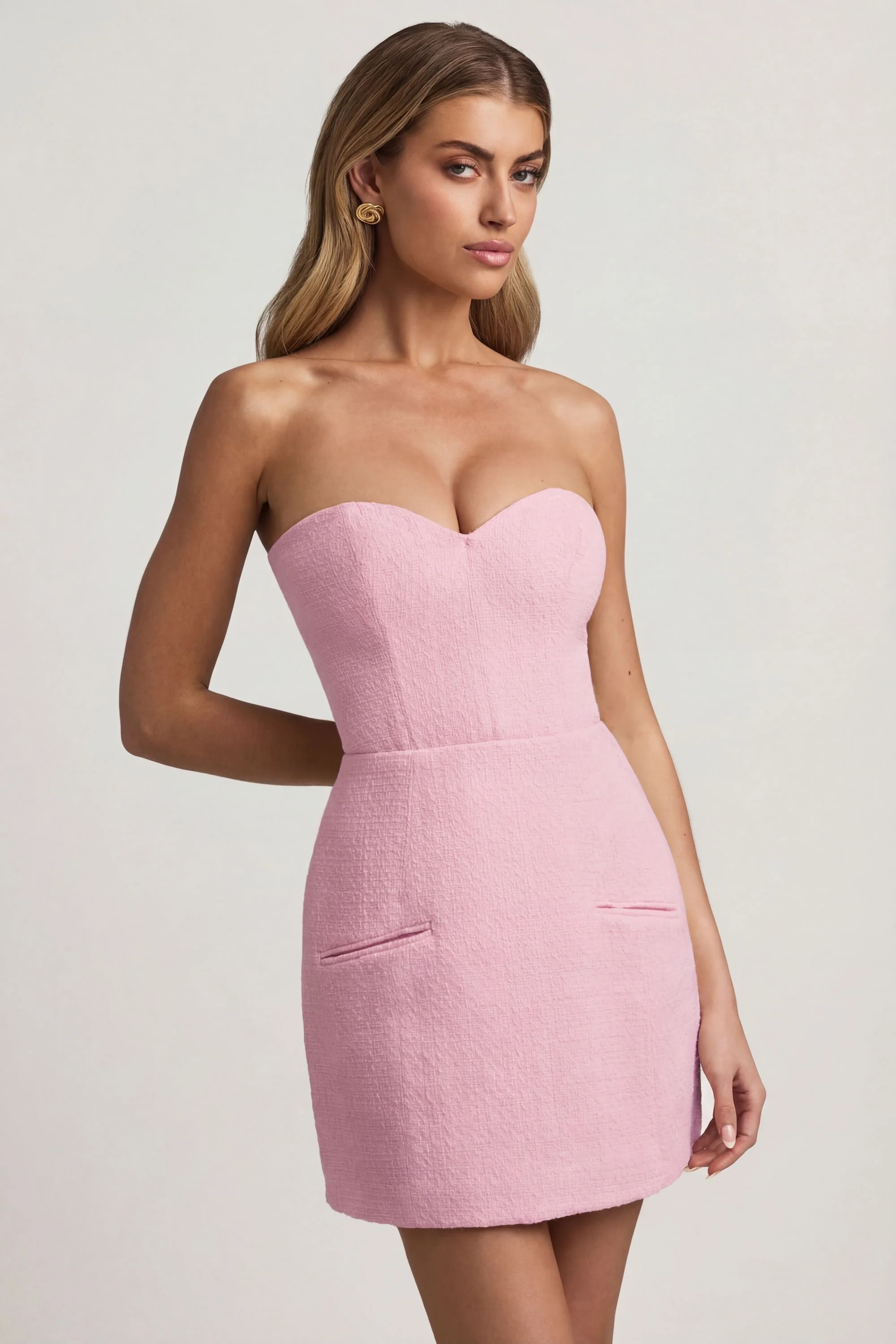 Sweetheart-Neck Strapless Structured Mini Dress in Soft Pink