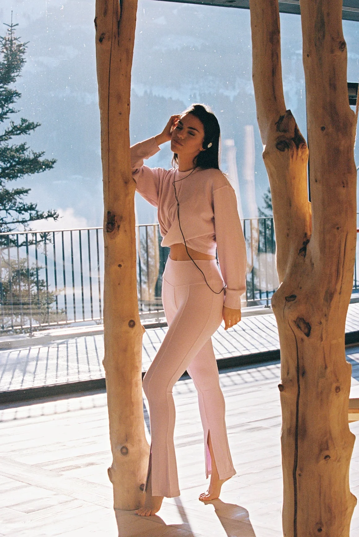 High-Waist Split Front Flare Legging