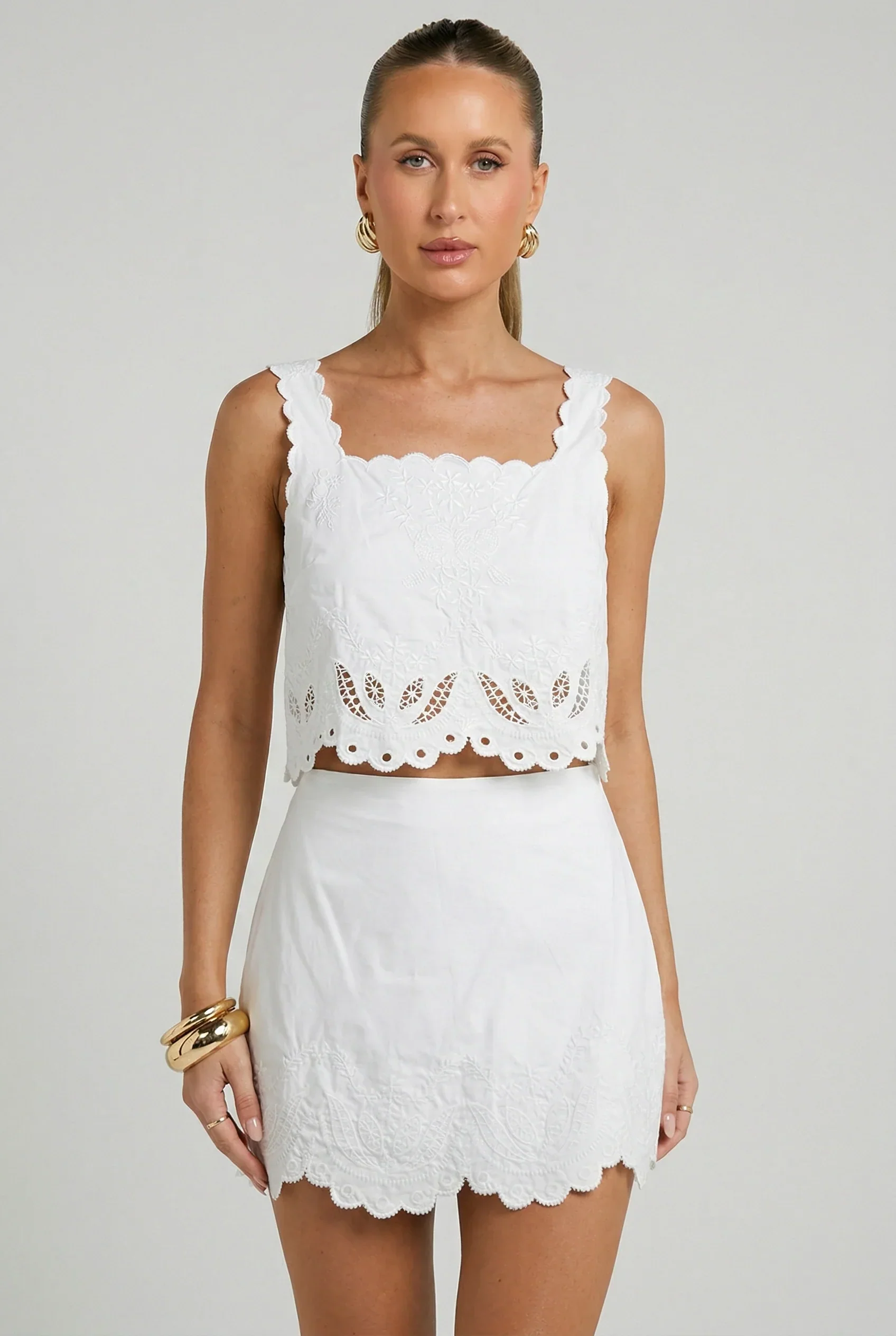 Evren Embroidered Scallop Mini Skirt - luluinthesky