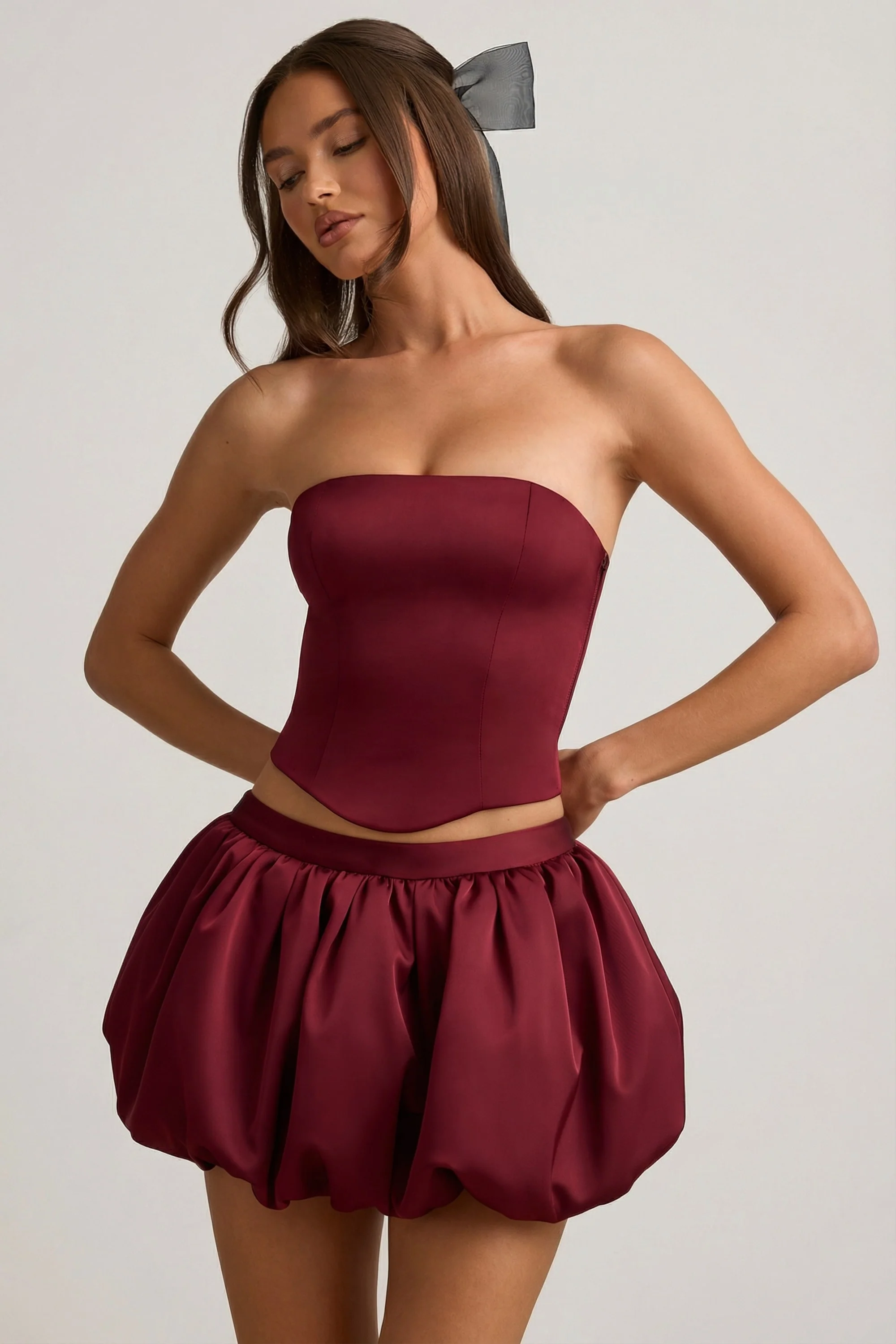 Bubble Hem Mid-Rise Mini Skirt in Wine Red