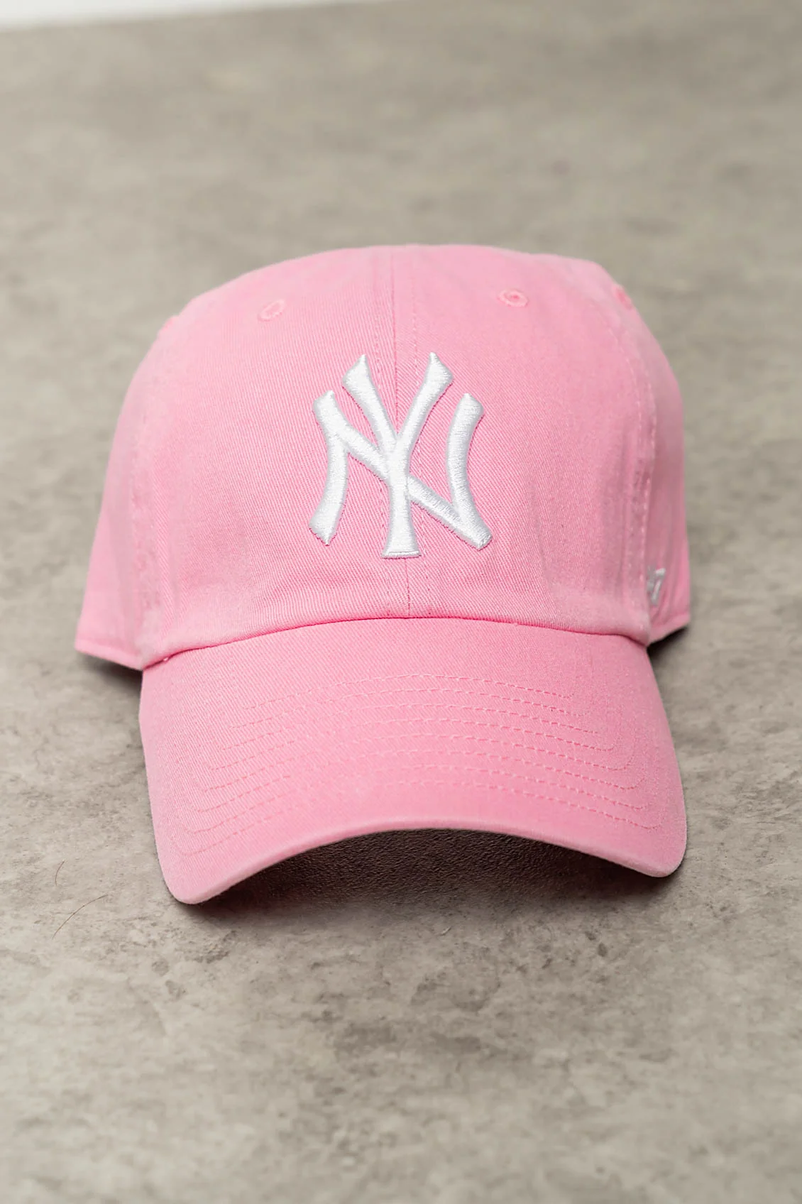 New York Yankees Baseball Cap in Rose