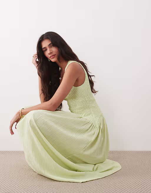 scoop neck crinkle maxi sundress with shirred waist in lime