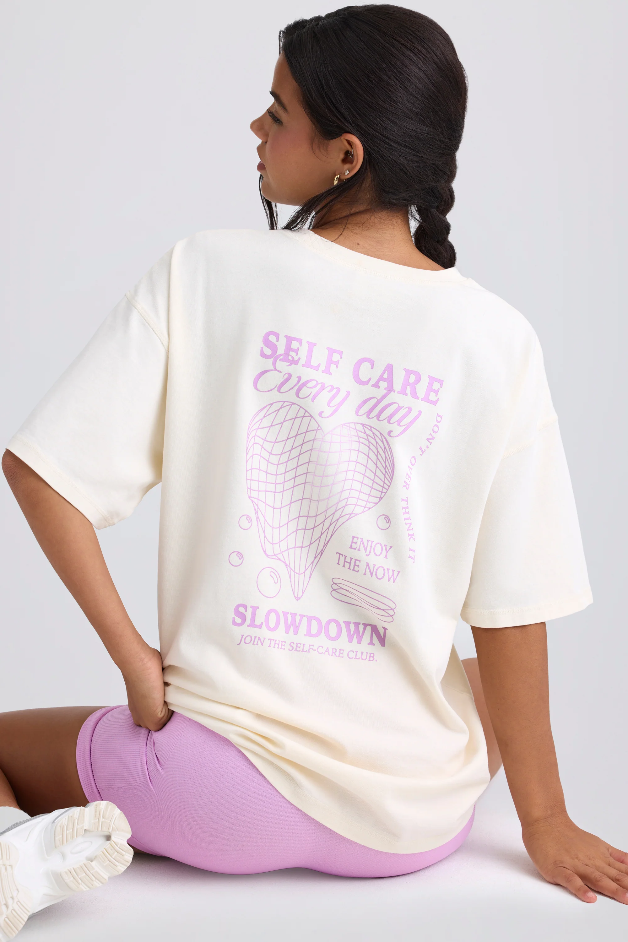 Oversized Short-Sleeve T-Shirt in Egg Shell