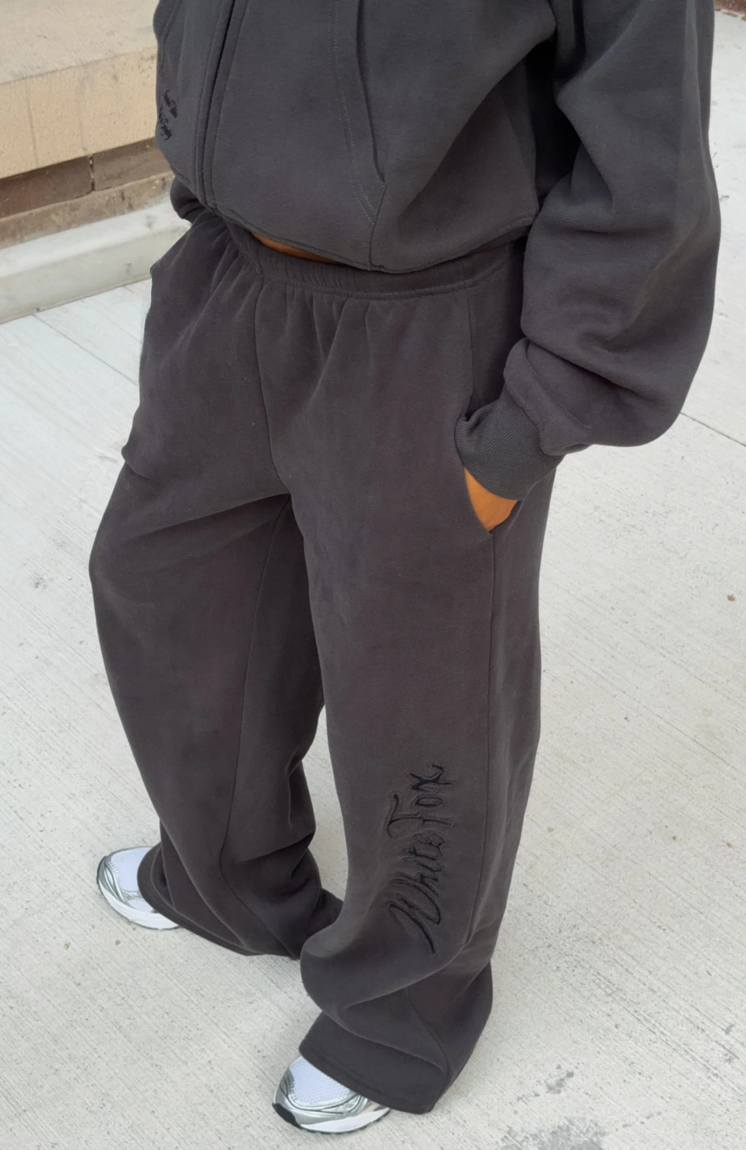 Studio 17 Willa Wide Leg Sweatpants Charcoal