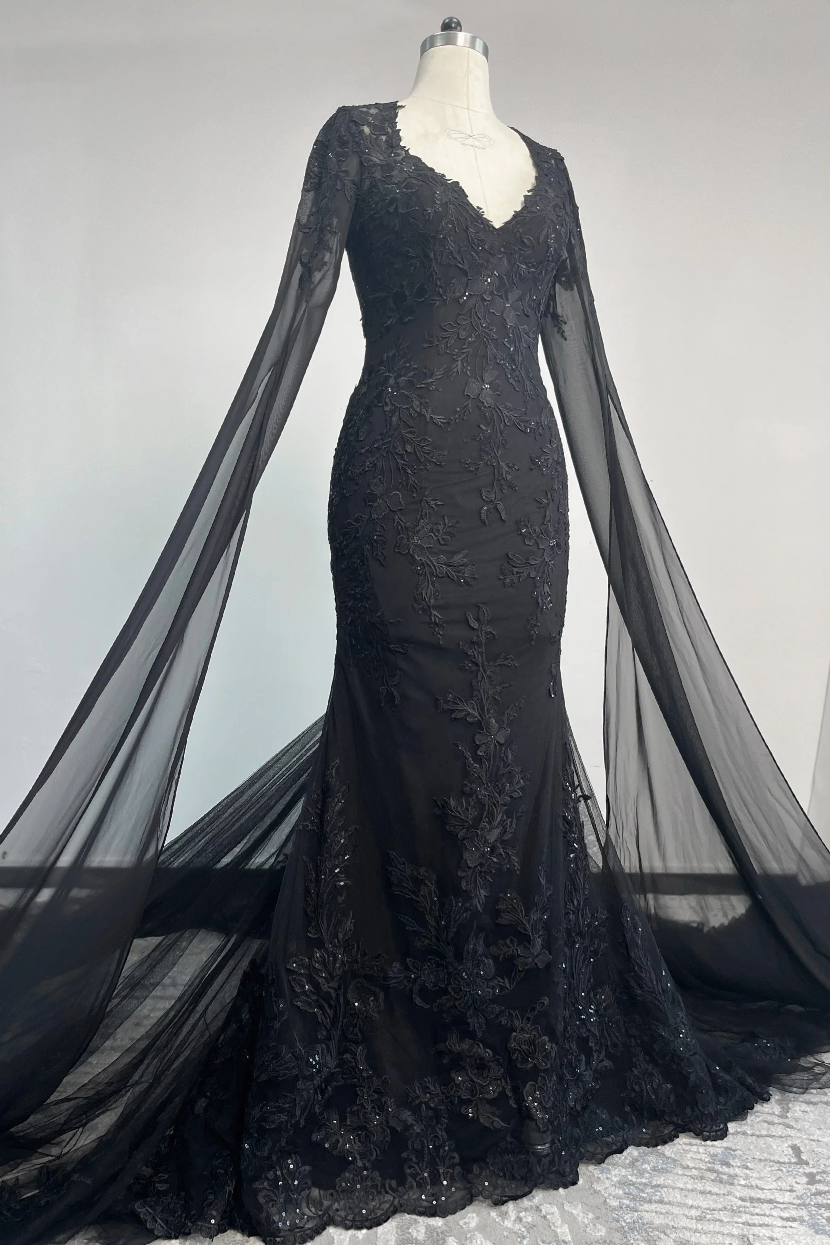 Trumpet-Mermaid Chapel Train Lace Tulle Wedding Dress CW3279