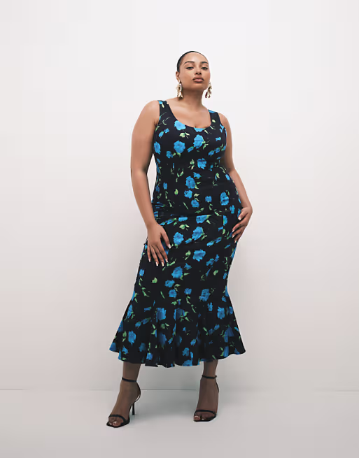 Curve scoop neck fishtail godet midi sundress in black floral print