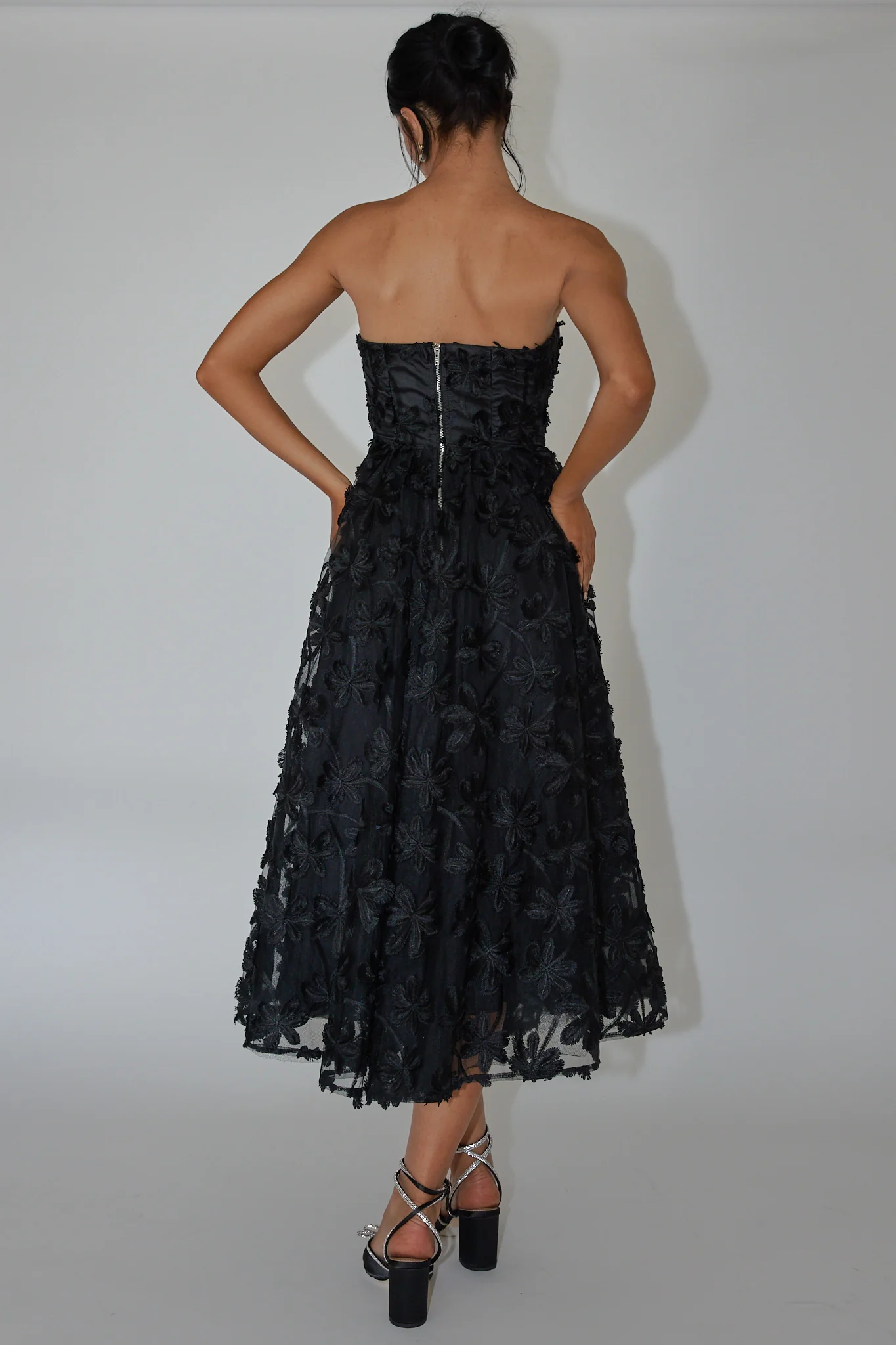 Dori Floral Embellished Midi Dress Black - luluinthesky