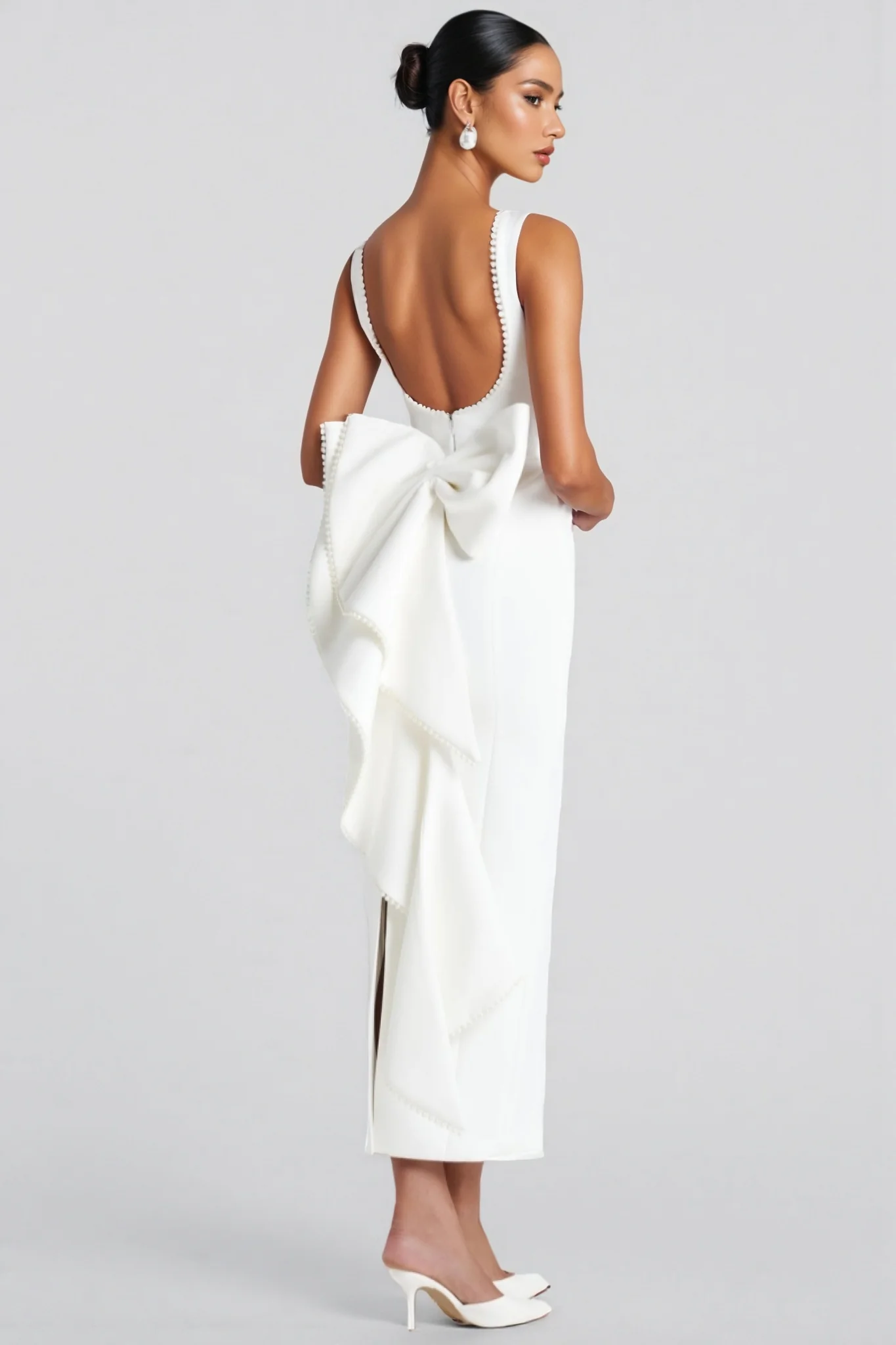 Jerres White Backless Pearl Ribbon Maxi Dress