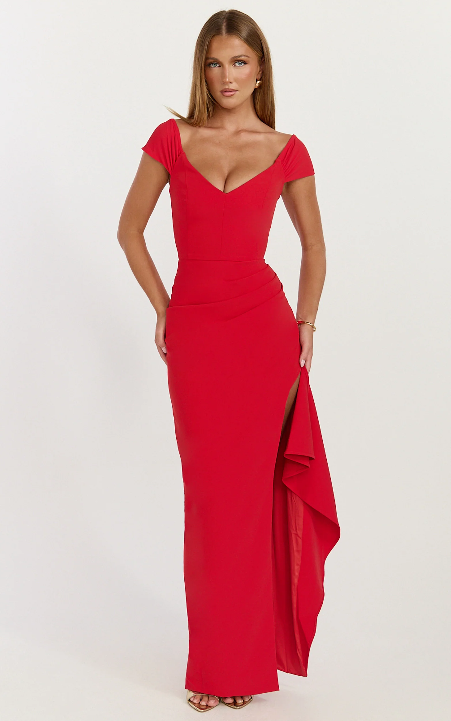 Skye Maxi Dress - V Shaped Neckline Short Sleeve Dress in Red