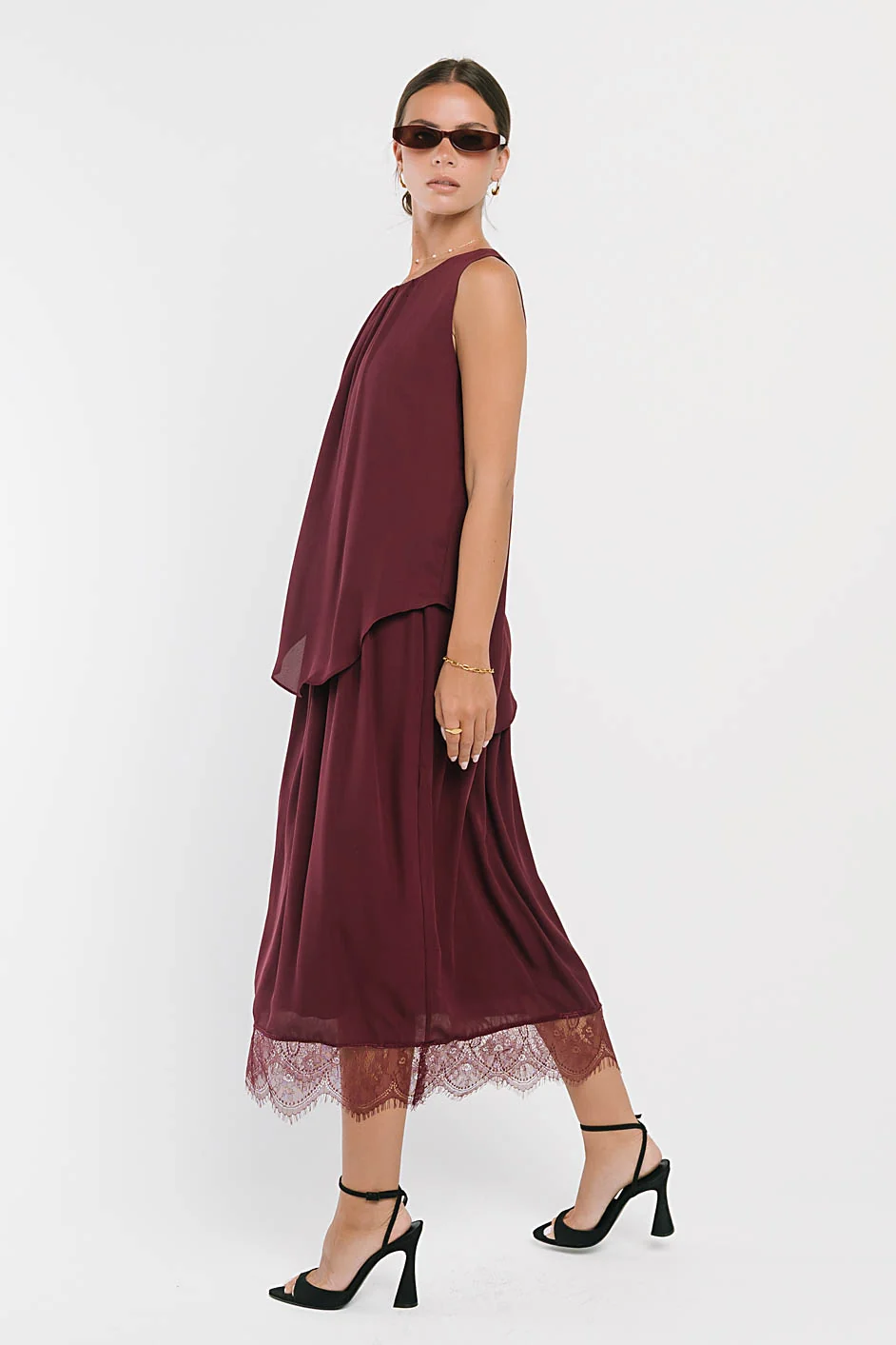 Eleanor Tiered Midi Dress in Plum