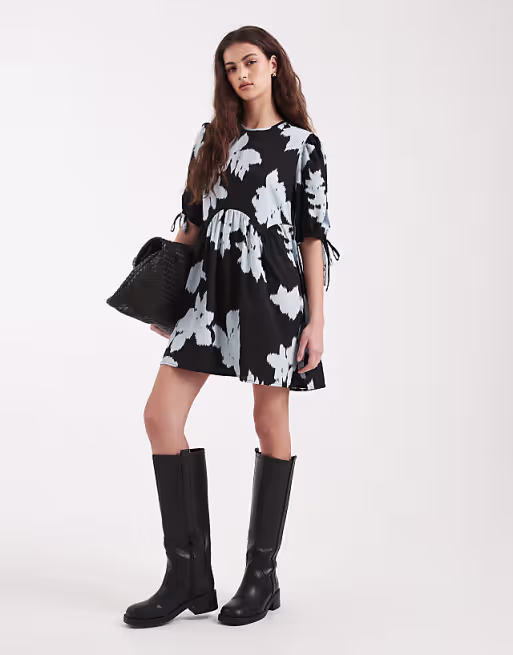 Wednesday's Girl mini smock abstract dress in blue foral