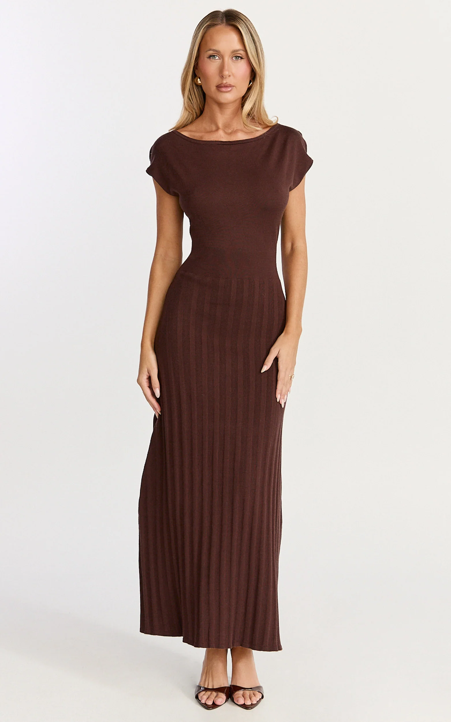Jadey Midi Dress - Cap Sleeve Pleated Dress in Chocolate