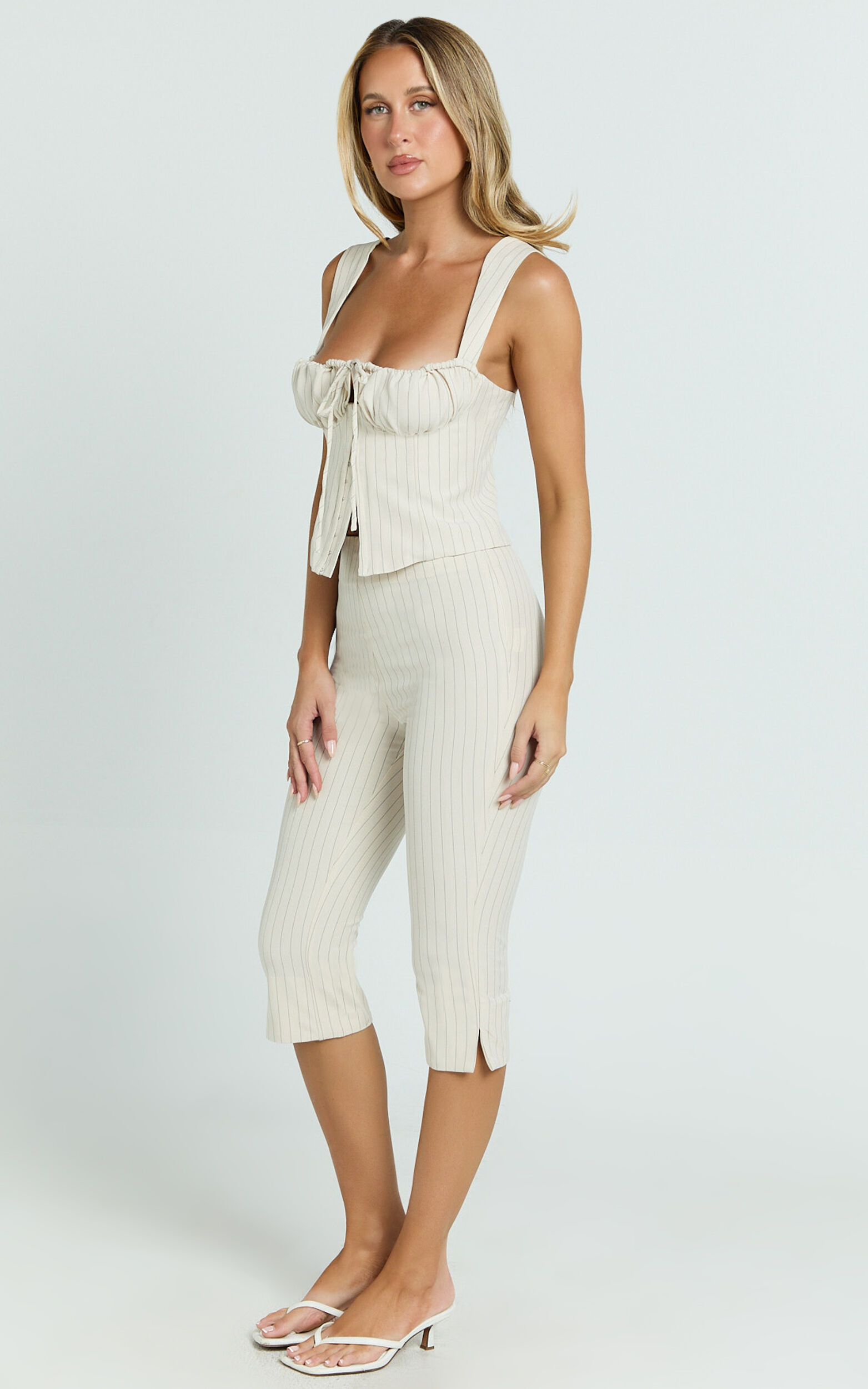 Susannah Pants - Pinstripe Fitted Split Leg Capri Pants in Cream