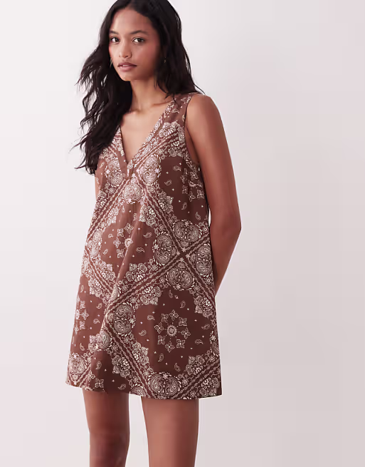 cotton linen v neck smock mini dress in chocolate bandana print