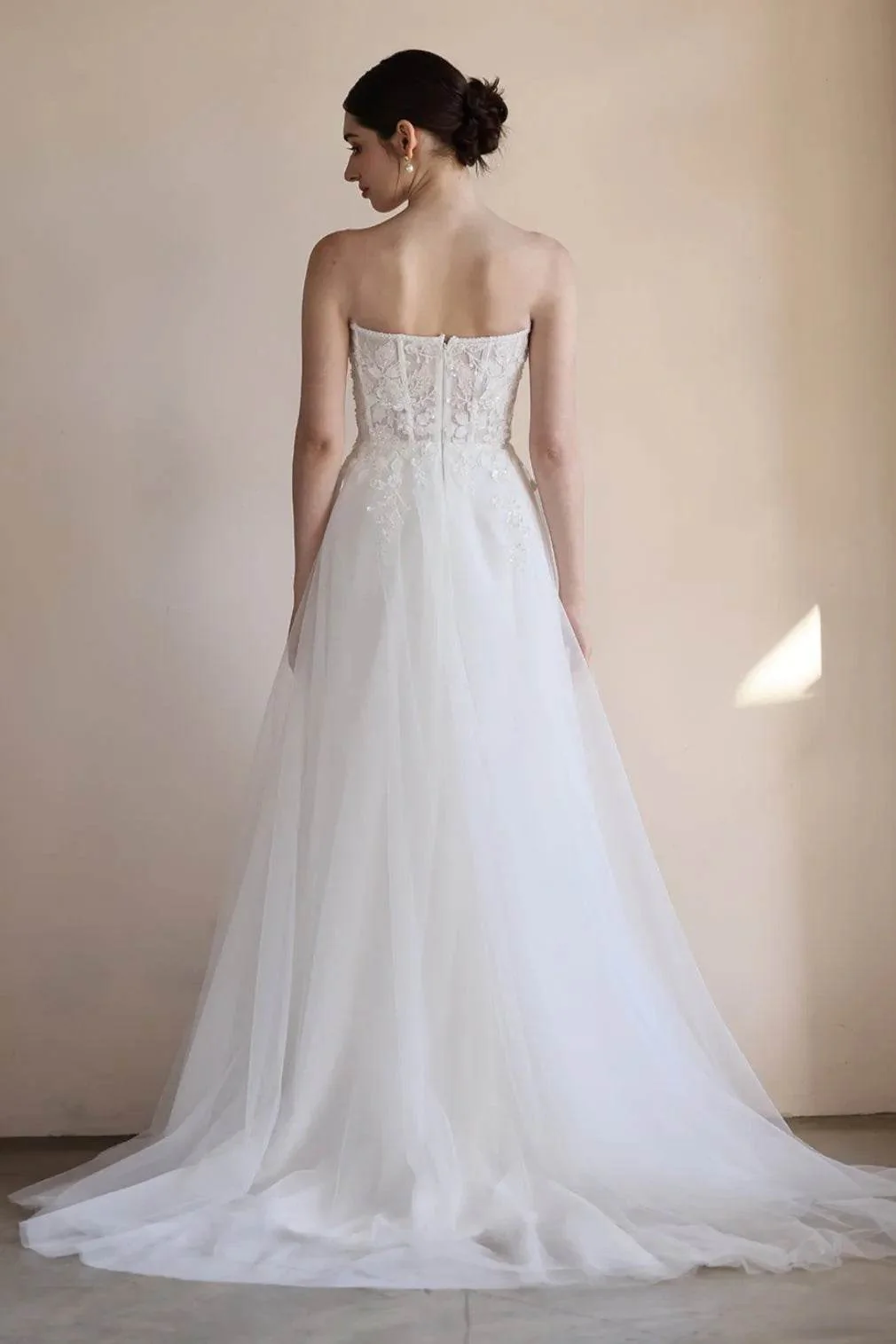 A-Line Sweep-Brush Train Lace Tulle Wedding Dress CW3548