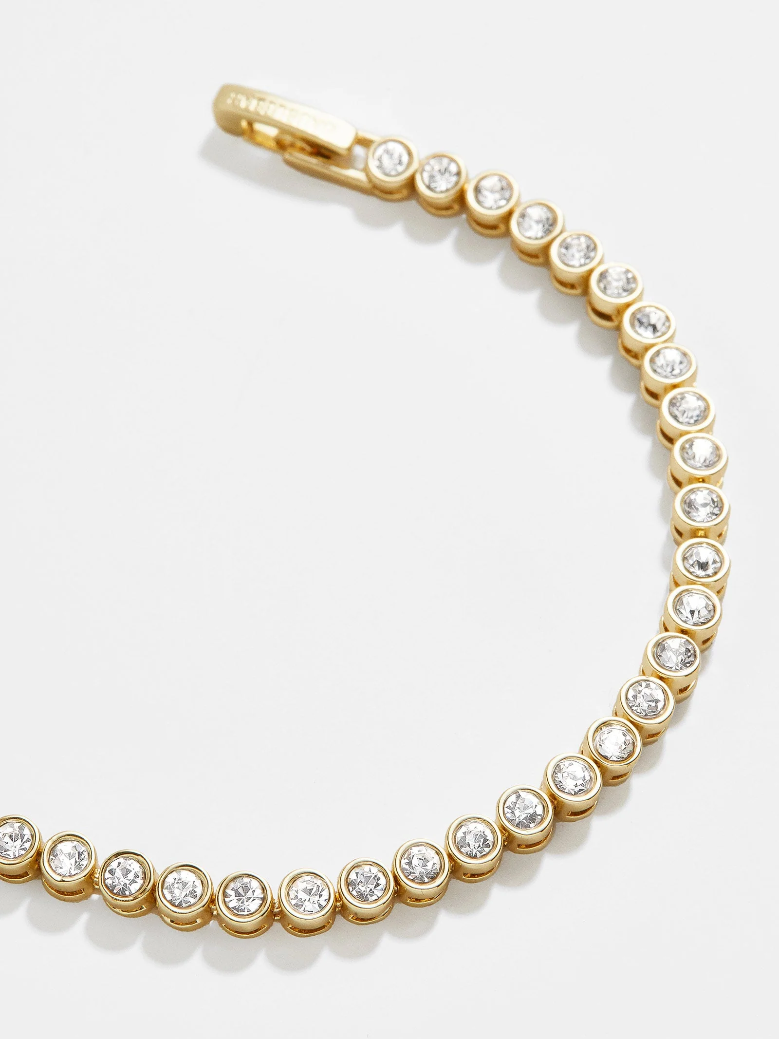 Amalie Tennis Bracelet - Round Bezel