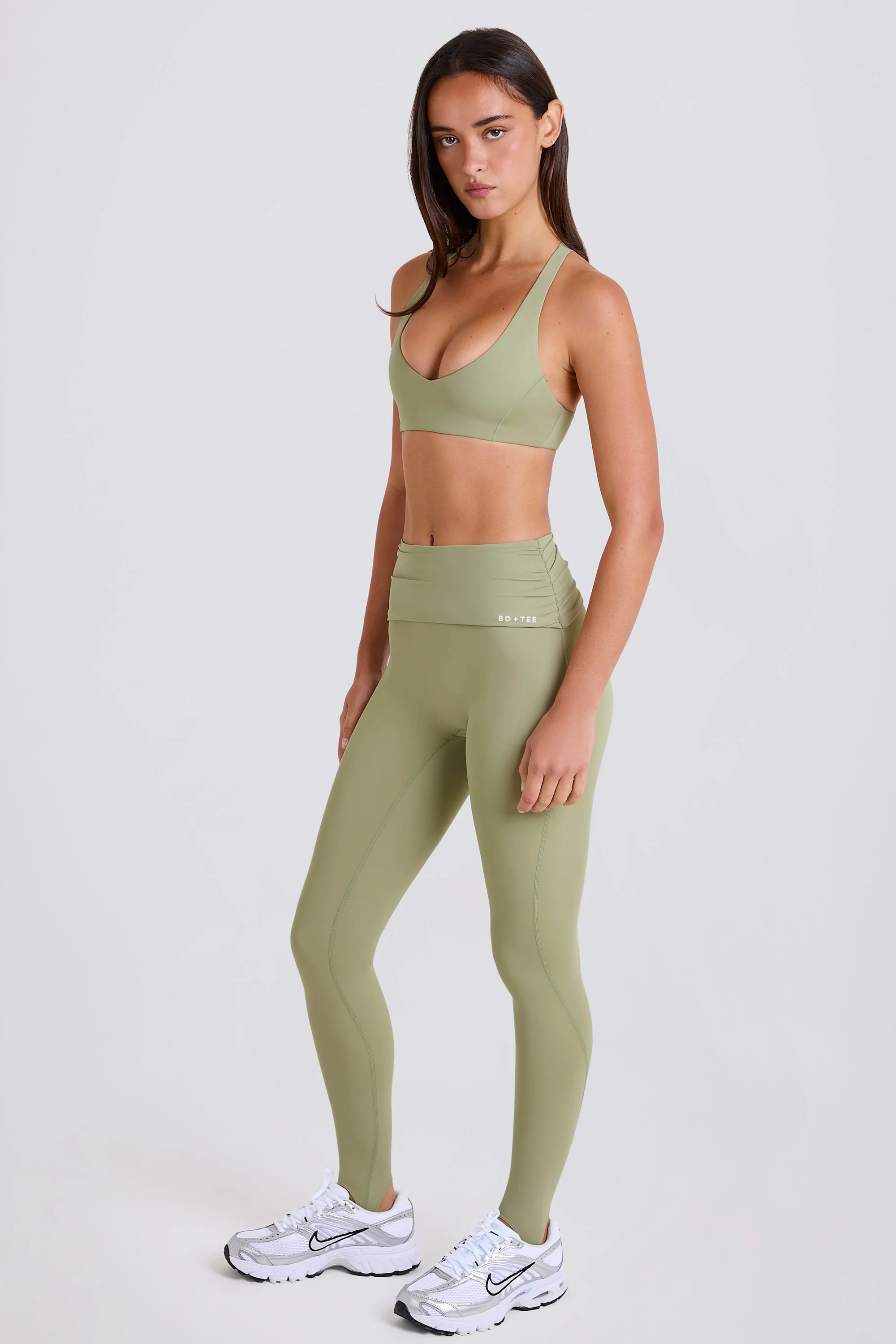 Four-Way Stretch Foldover Mid-Rise Stirrup Leggings in Matcha