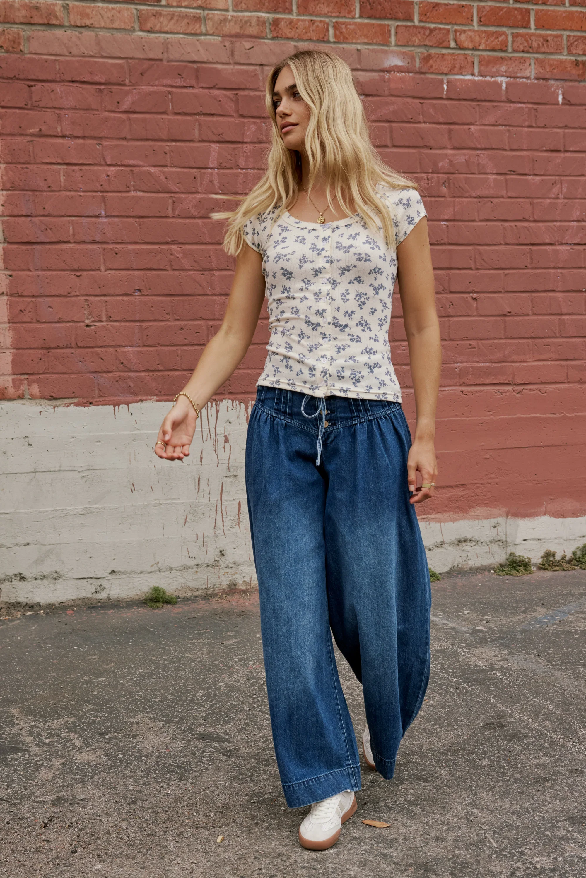 Jaynie Floral Top in Cream