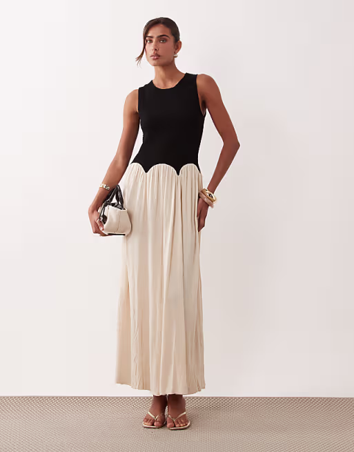 color block crinkle midi dress in black & cream