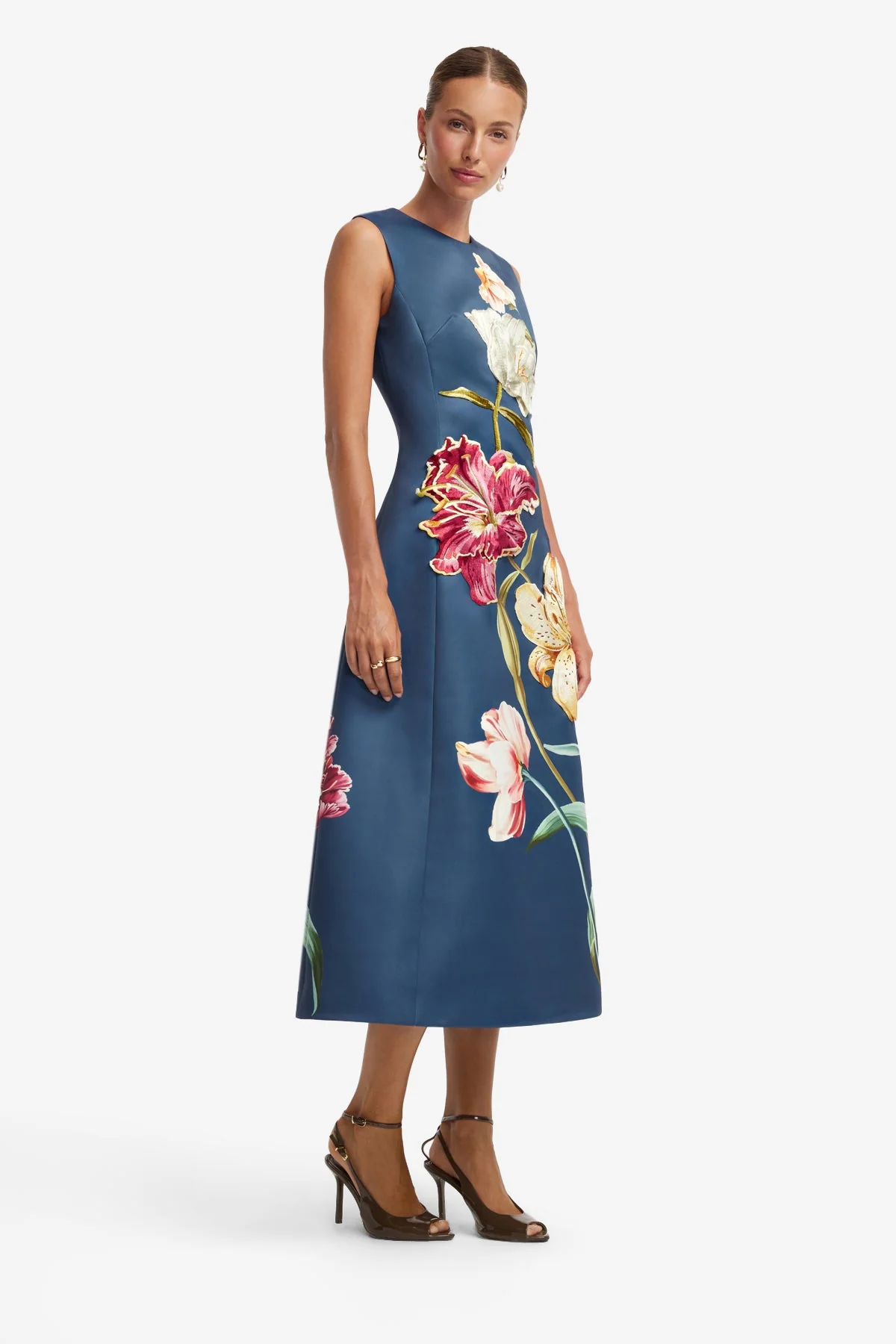 Cleo Embroidered Sleeveless Midi Dress - Lily Print in Indigo