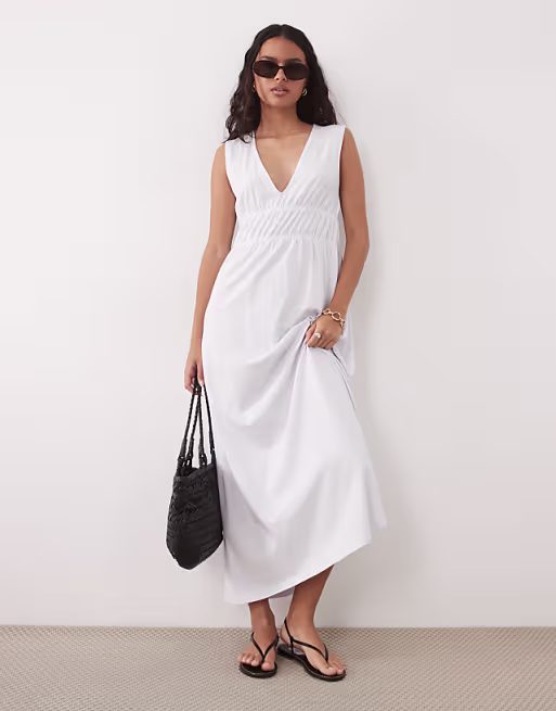 ruched bodice plunge maxi dress in white
