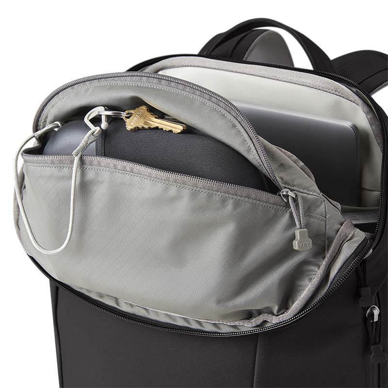 Crossroads® 22L Backpack in Black - luluinthesky