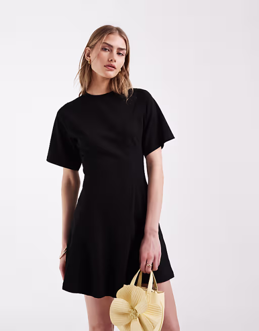 cinched seam detailing mini dress in black