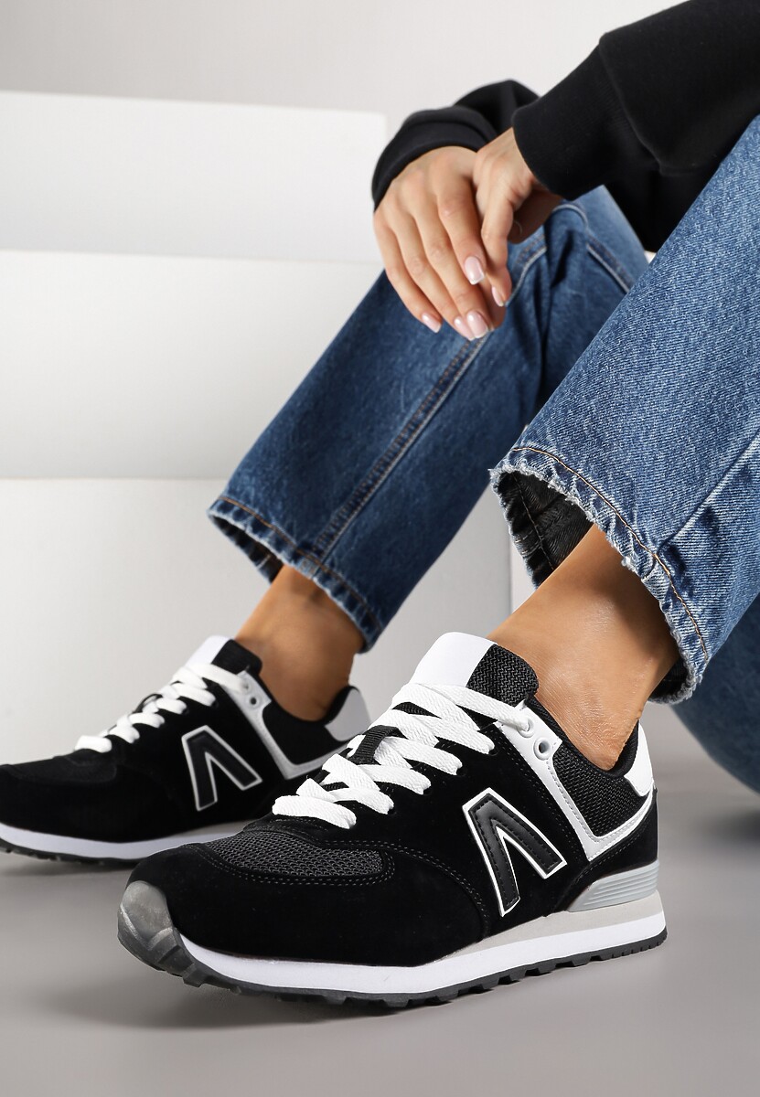 Czarno-Białe Sneakersy Ozdobione Geometrycznym Motywem Rilenessa