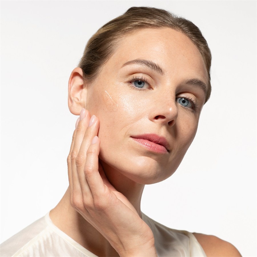 Clé de Peau Beauté Serum Serum