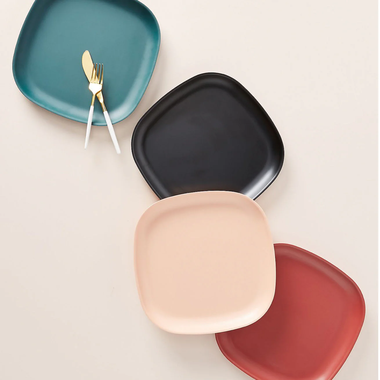 Vogeelle Side Plate - Black