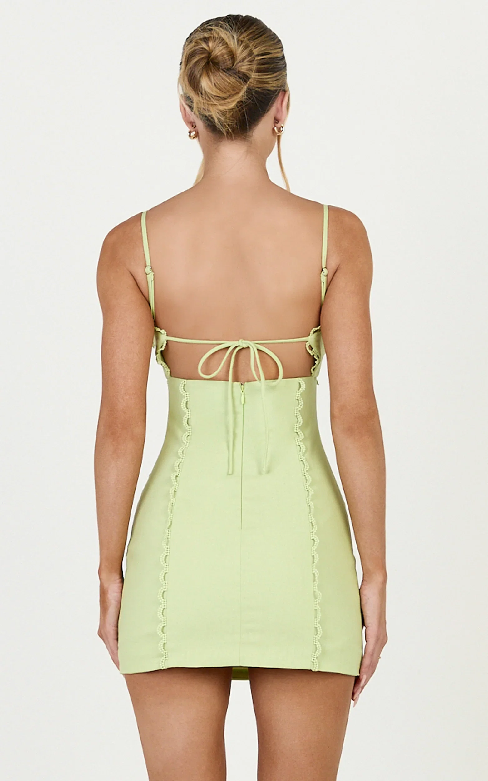 Gigi Mini Linen Blend Dress - Sweetheart Tie Back Scallop Detail Dress in Pastel Green