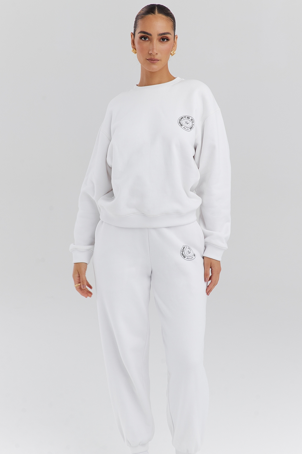 white crew neck sweatshirt