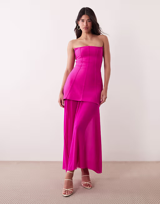 Kaiia exclusive 00s maxi length sheer hem sculpting bandage dress in dragonfruit
