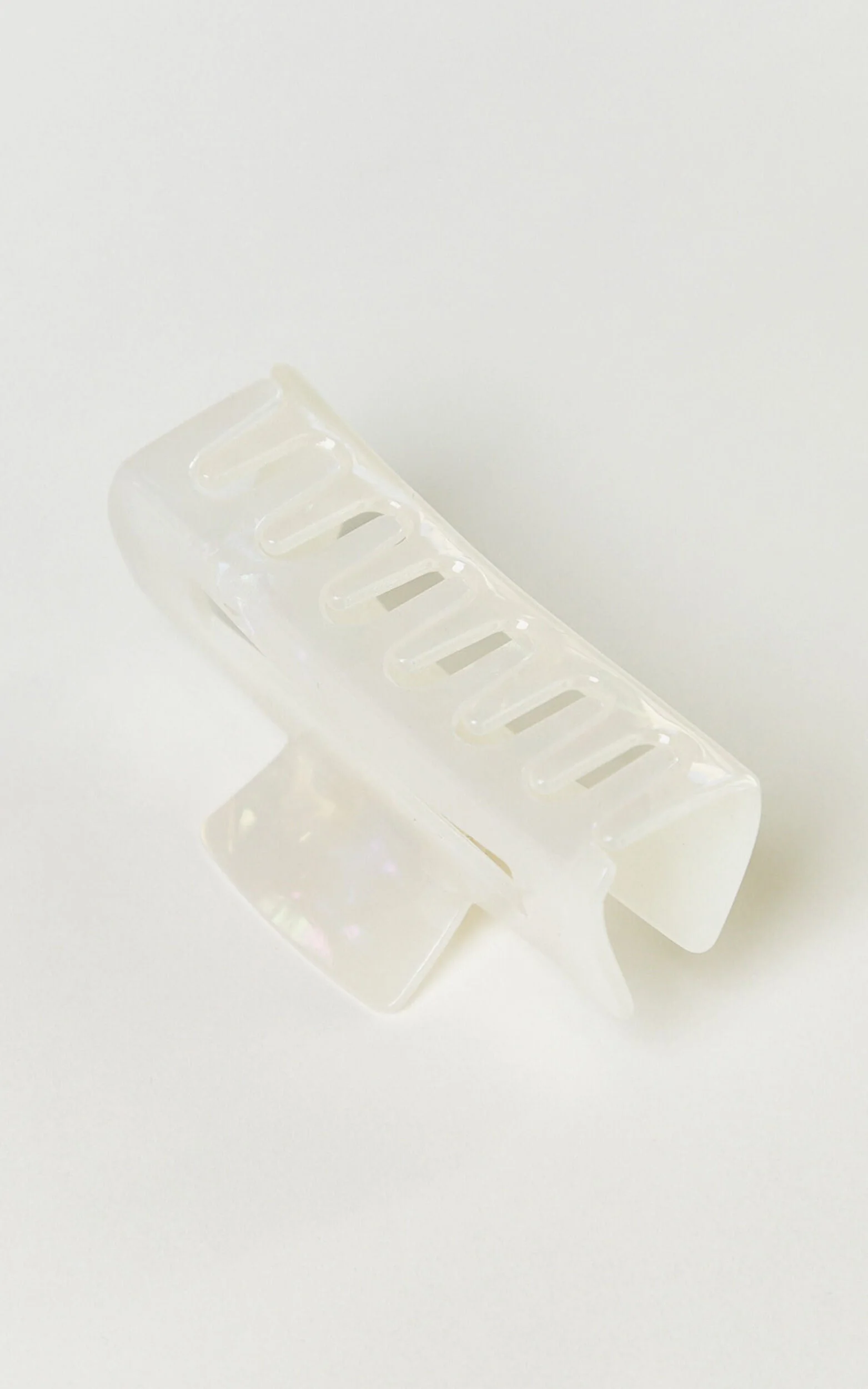 Wilda Hair Clip - Rectangle Claw Hair Clip in Cream