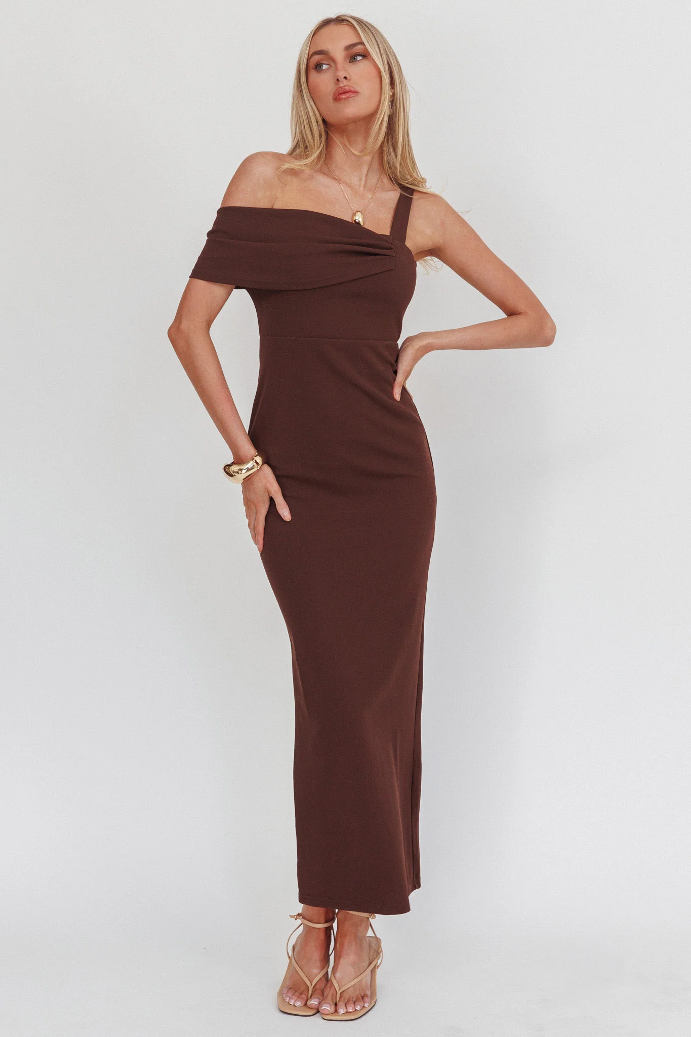 Saffra Asymmetric Shoulder Maxi Dress Chocolate - luluinthesky