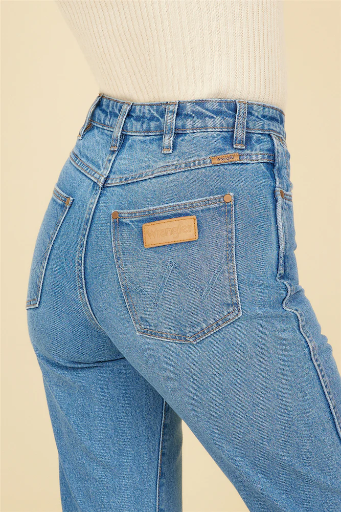 WRANGLER Drew Mom Jean Blue Revival