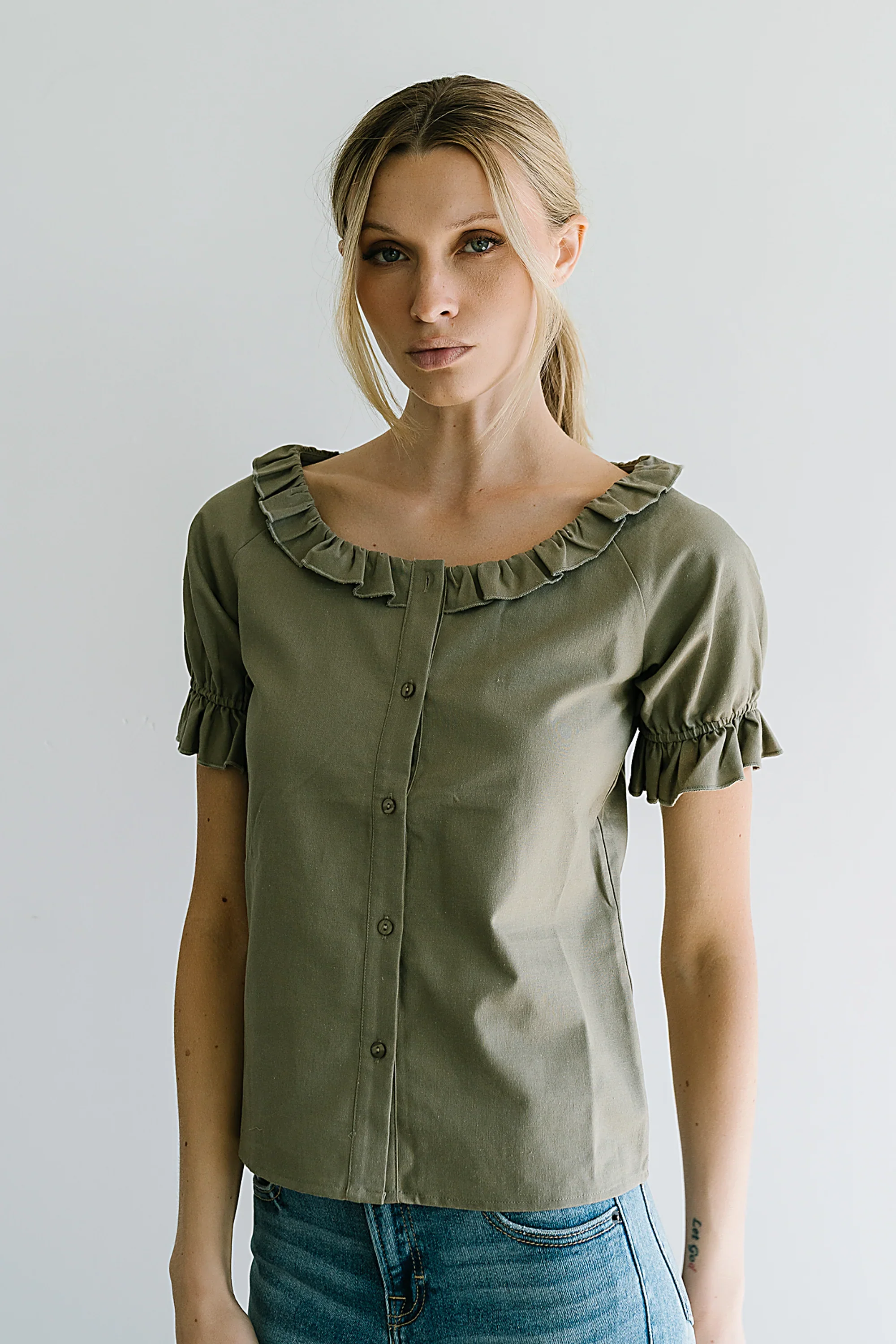 Connie Ruffle Blouse in Olive