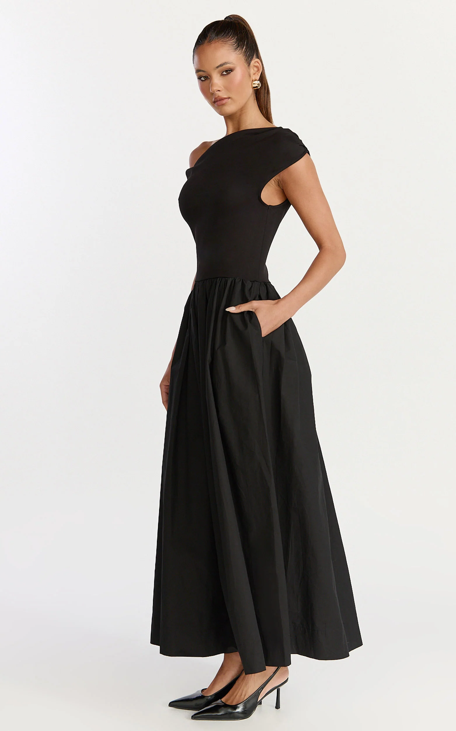 Jhamie Midi Dress - One Shoulder Contrast Skirt Dress in Black