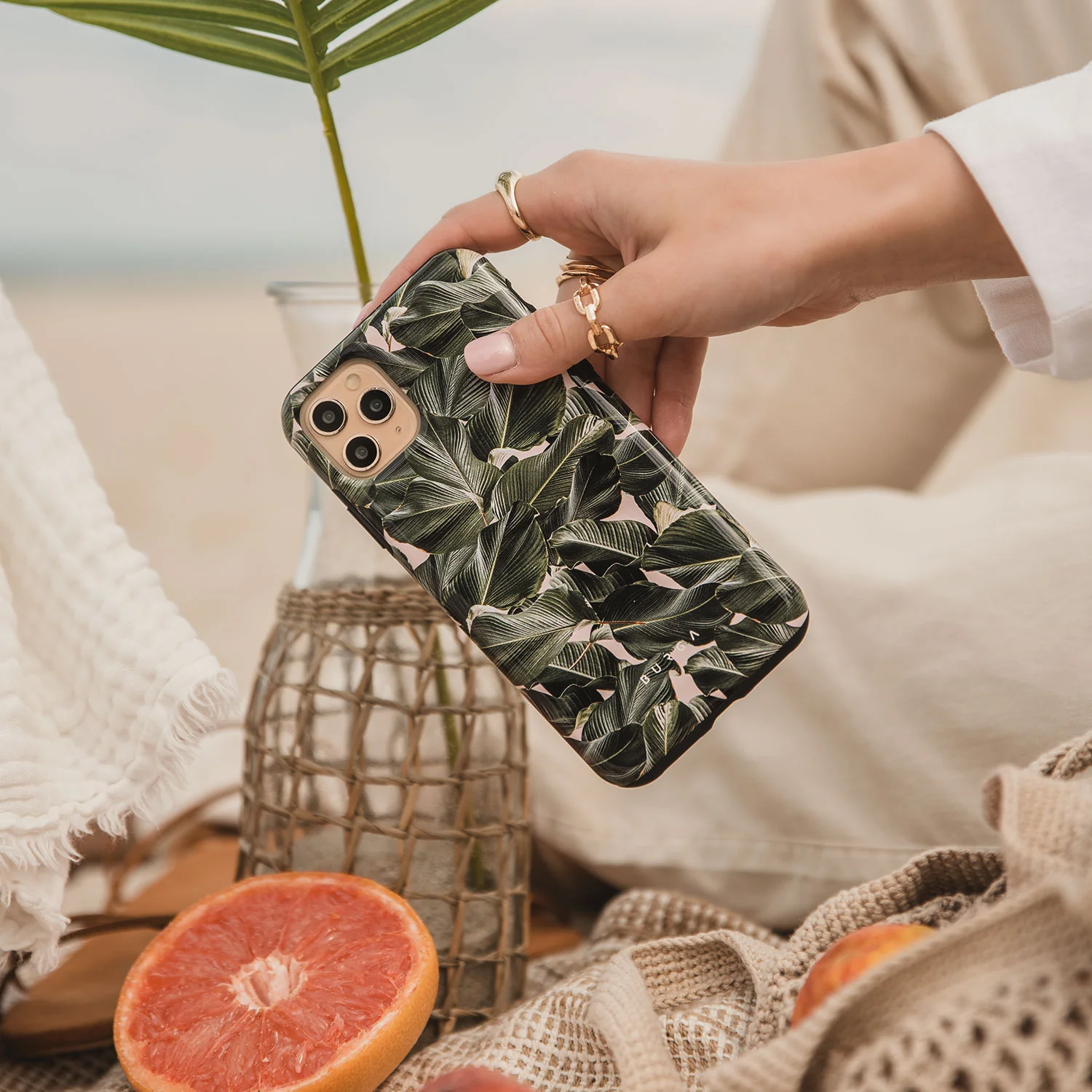 So Lush - Bannana Leaves iPhone 11 Pro Max ケース