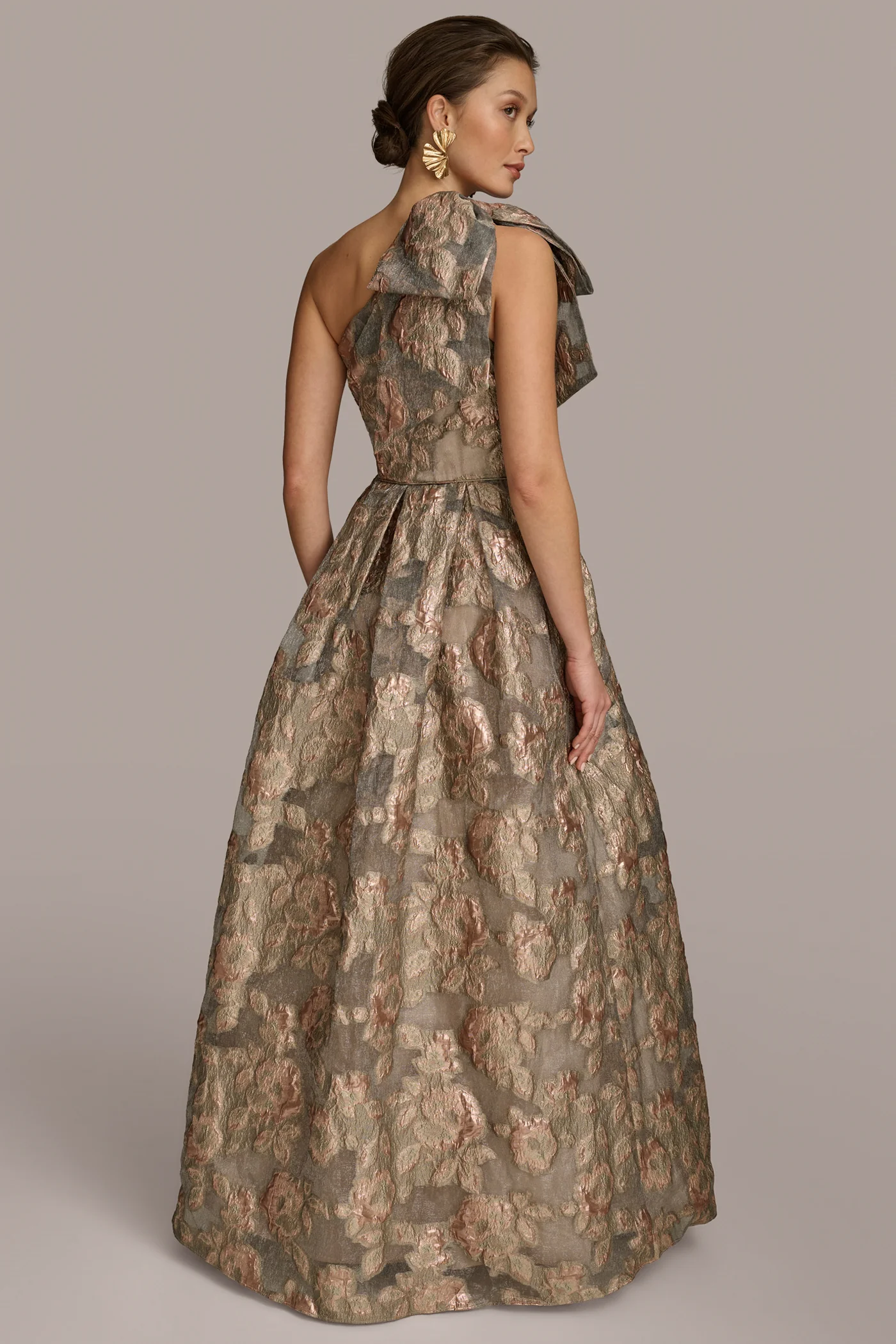 ONE SHOULDER BOW JACQUARD BALL GOWN