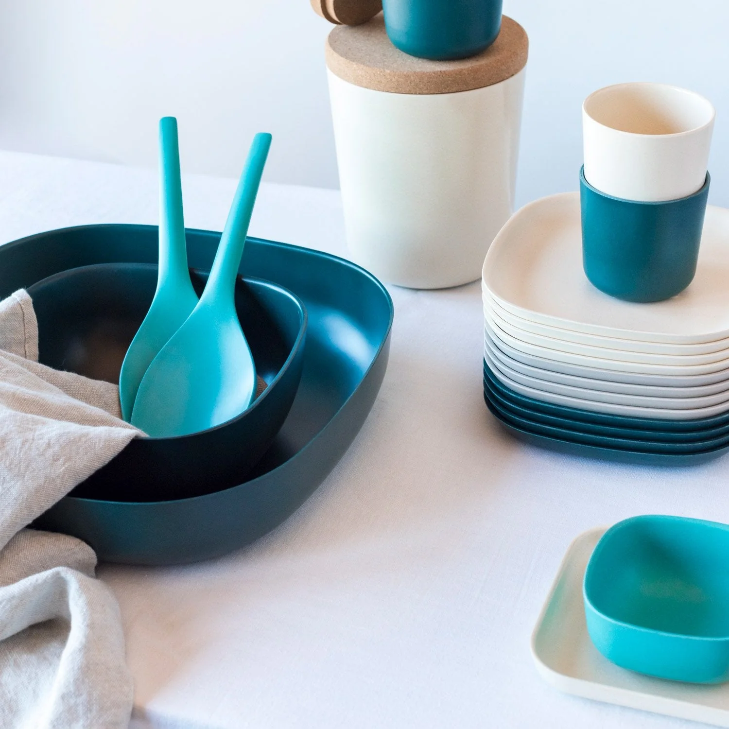 Vogeelle Large Serving Dish - Blue Abyss