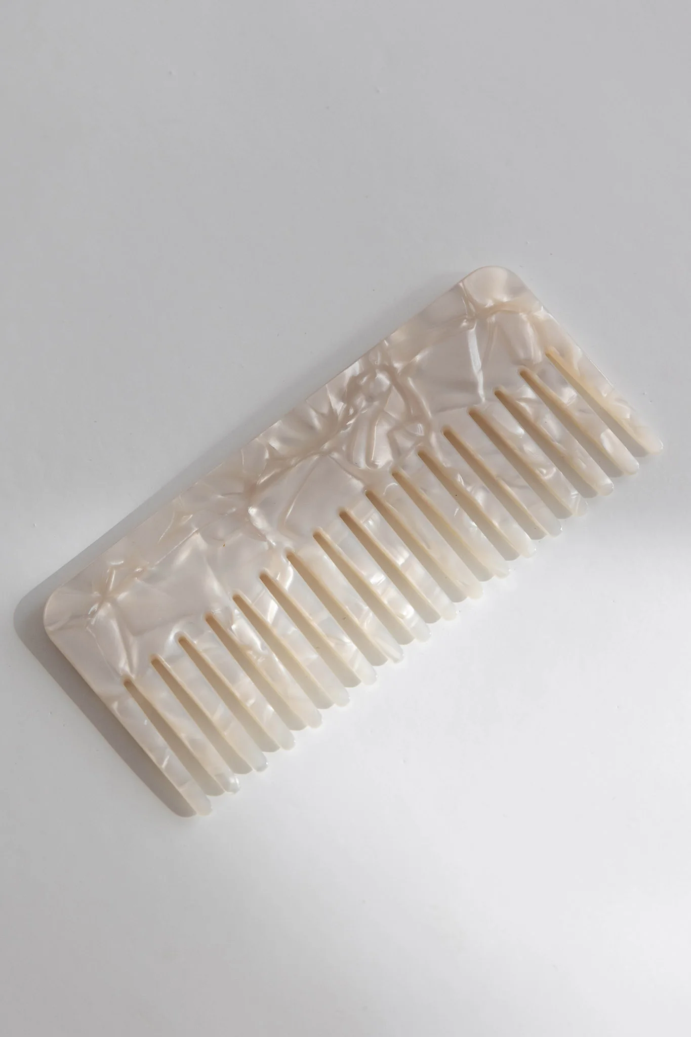 Hadley Marbled Comb White